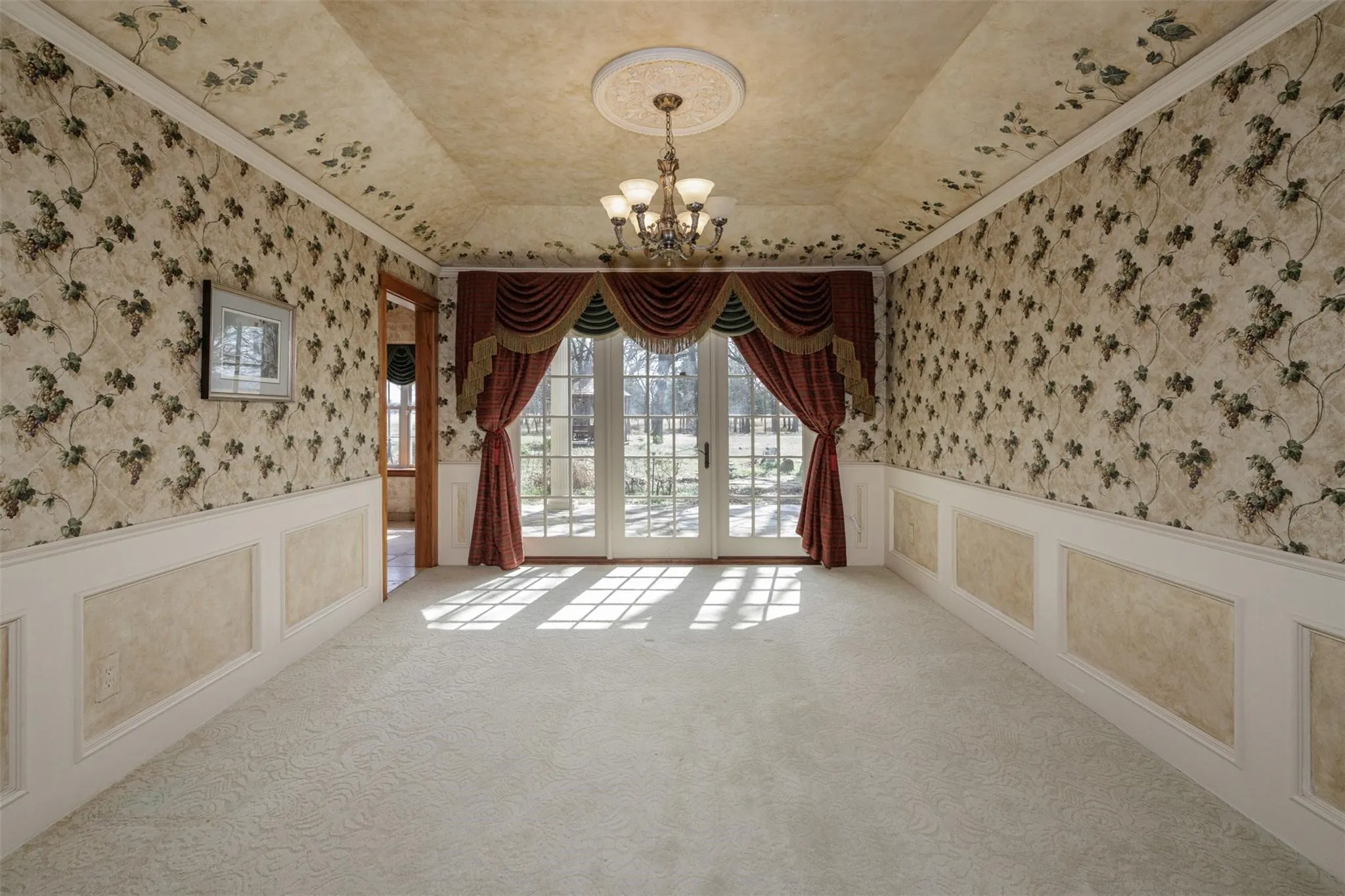 Single Family Residence For Sale in Hunt County , 6569 Fm 2947 4 acres, Quinlan, Texas 75474, 4 Bedroom, 4 Bathroom, 2 Garage spaces, 3,144 Sqft, built in 1986, mls#21217354, Real Estate Agent in Quinlan, Homes For Sale in Hunt county, Homes For Sale in Quinlan, Realtor in Quinlan Texas, Real Estate Brokerage Independent Realty Texas, Luminita Cordes Realtor