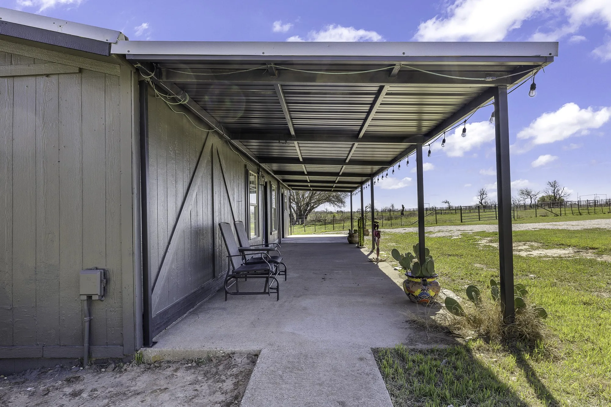 Single Family Residence For Sale in Comanche County , 951 County Road 347, Dublin, Texas 76446, 3 Bedroom, 3 Bathroom, Garage spaces, 1,794 Sqft, built in 1999, mls#21223753, Real Estate Agent in Dublin, Homes For Sale in Comanche county, Homes For Sale in Dublin, Realtor in Dublin Texas, Real Estate Brokerage Independent Realty Texas, Luminita Cordes Realtor