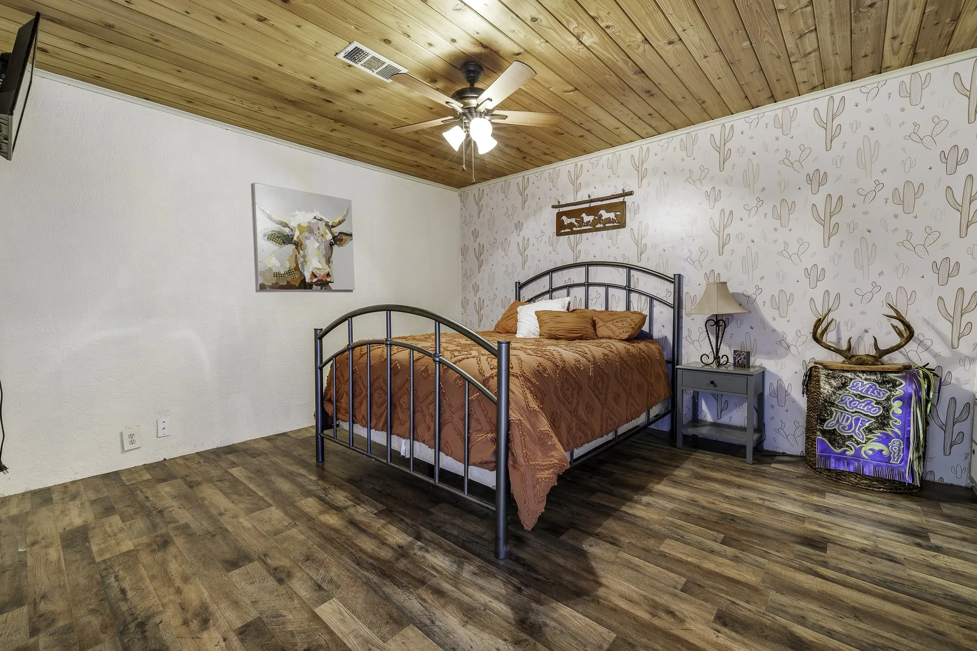 Single Family Residence For Sale in Comanche County , 951 County Road 347, Dublin, Texas 76446, 3 Bedroom, 3 Bathroom, Garage spaces, 1,794 Sqft, built in 1999, mls#21223753, Real Estate Agent in Dublin, Homes For Sale in Comanche county, Homes For Sale in Dublin, Realtor in Dublin Texas, Real Estate Brokerage Independent Realty Texas, Luminita Cordes Realtor