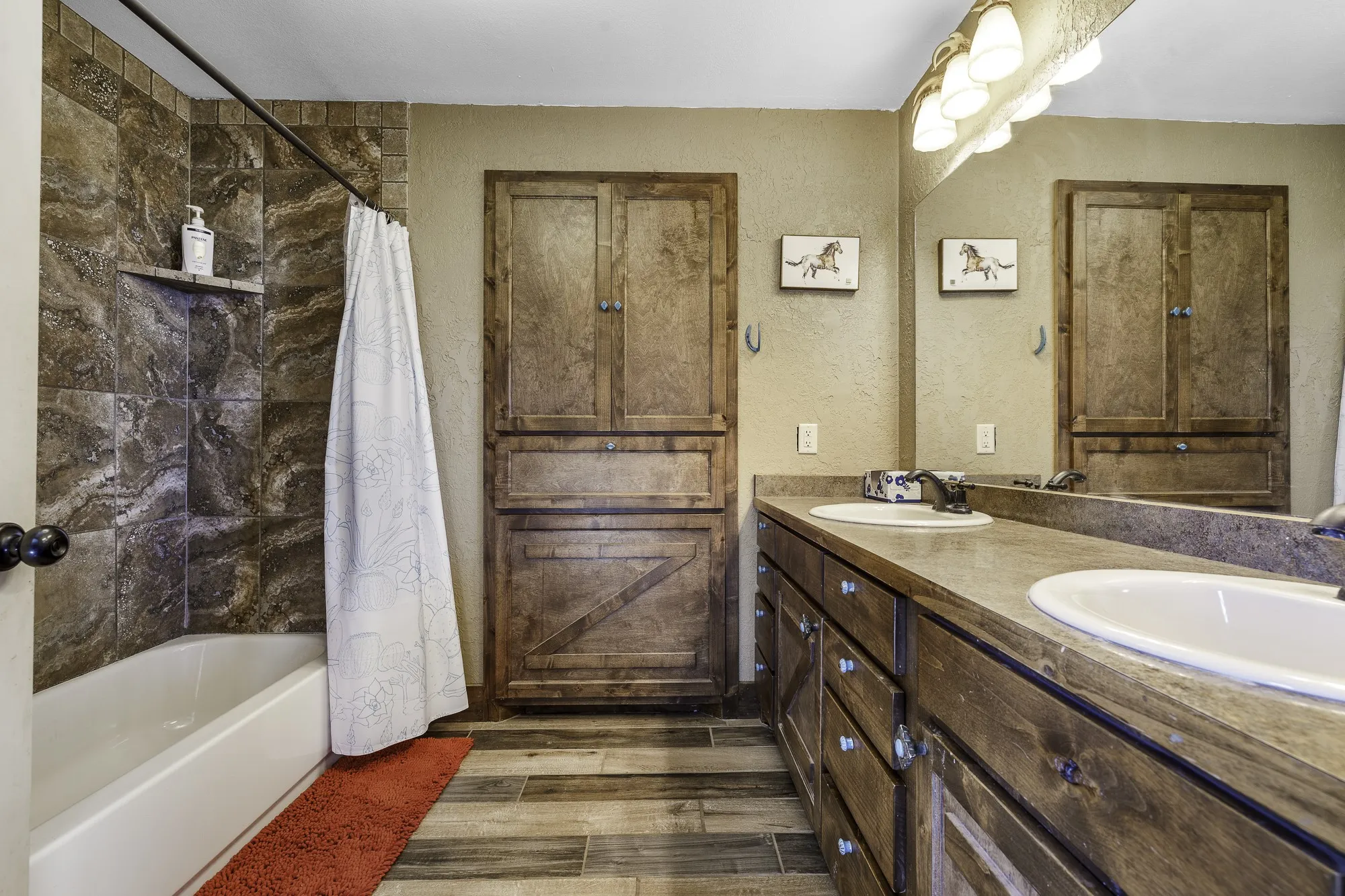 Single Family Residence For Sale in Comanche County , 951 County Road 347, Dublin, Texas 76446, 3 Bedroom, 3 Bathroom, Garage spaces, 1,794 Sqft, built in 1999, mls#21223753, Real Estate Agent in Dublin, Homes For Sale in Comanche county, Homes For Sale in Dublin, Realtor in Dublin Texas, Real Estate Brokerage Independent Realty Texas, Luminita Cordes Realtor