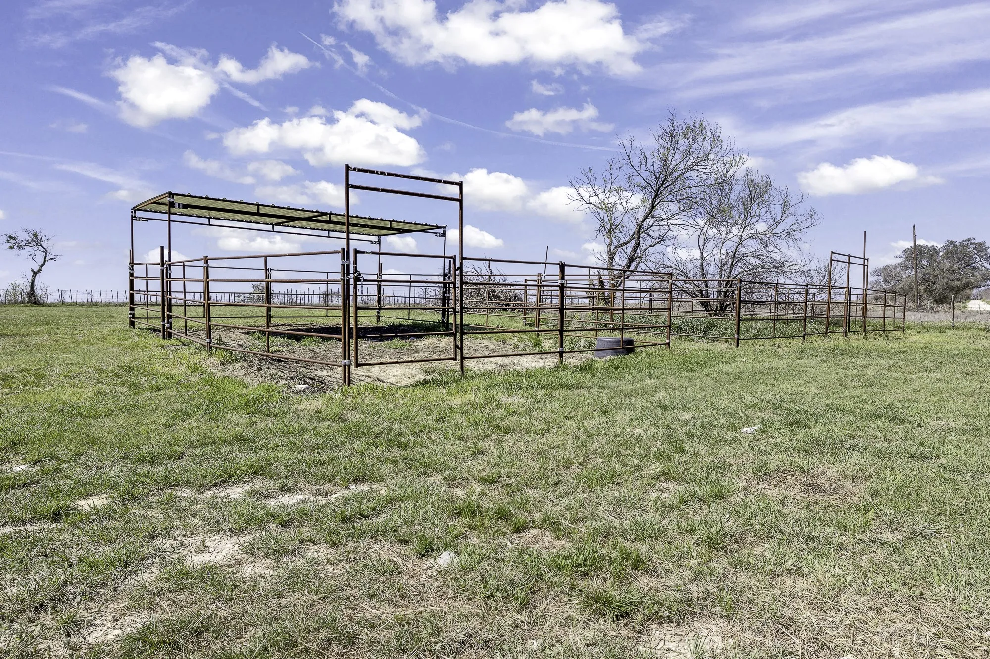 Single Family Residence For Sale in Comanche County , 951 County Road 347, Dublin, Texas 76446, 3 Bedroom, 3 Bathroom, Garage spaces, 1,794 Sqft, built in 1999, mls#21223753, Real Estate Agent in Dublin, Homes For Sale in Comanche county, Homes For Sale in Dublin, Realtor in Dublin Texas, Real Estate Brokerage Independent Realty Texas, Luminita Cordes Realtor