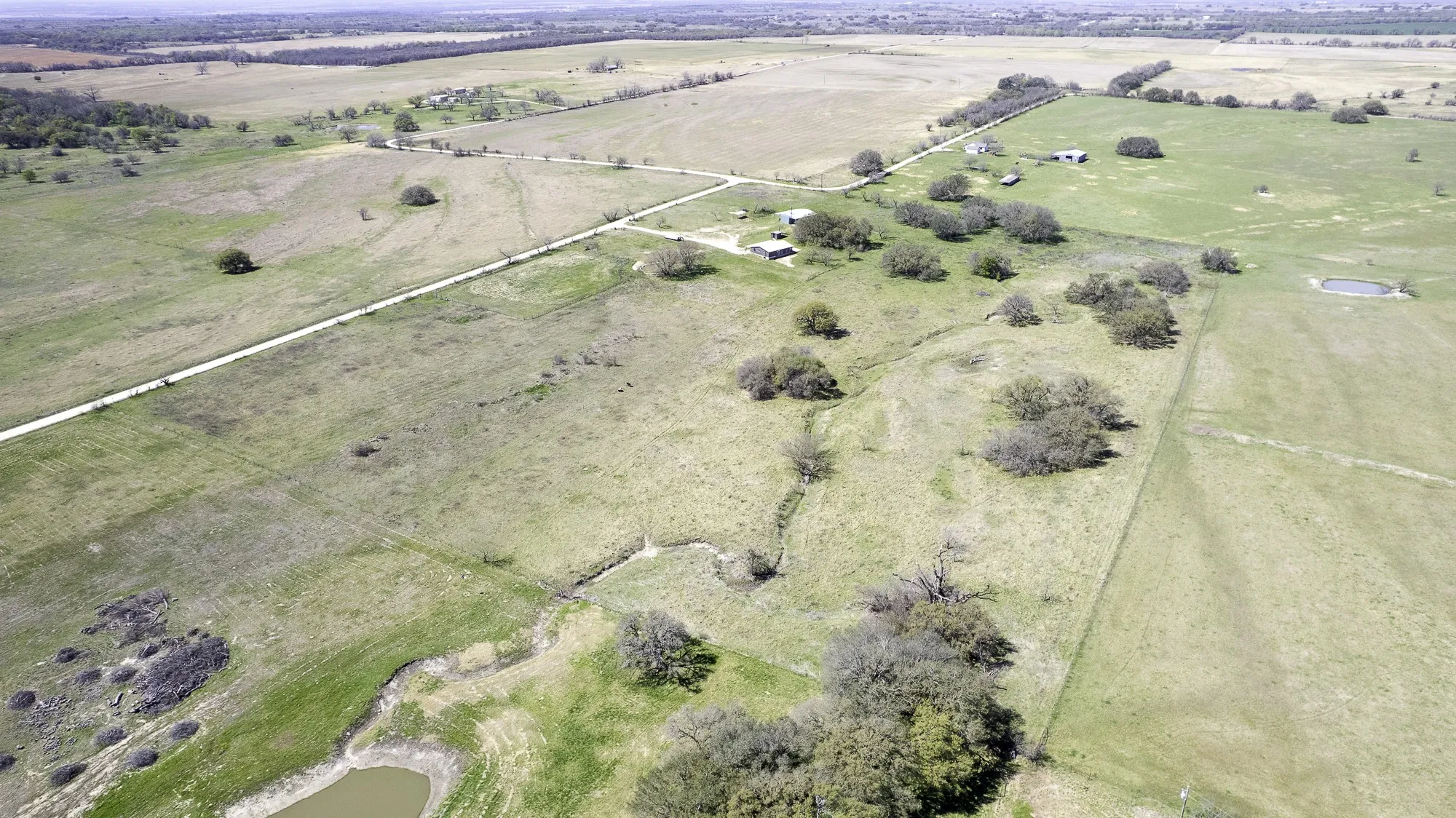 Single Family Residence For Sale in Comanche County , 951 County Road 347, Dublin, Texas 76446, 3 Bedroom, 3 Bathroom, Garage spaces, 1,794 Sqft, built in 1999, mls#21223753, Real Estate Agent in Dublin, Homes For Sale in Comanche county, Homes For Sale in Dublin, Realtor in Dublin Texas, Real Estate Brokerage Independent Realty Texas, Luminita Cordes Realtor