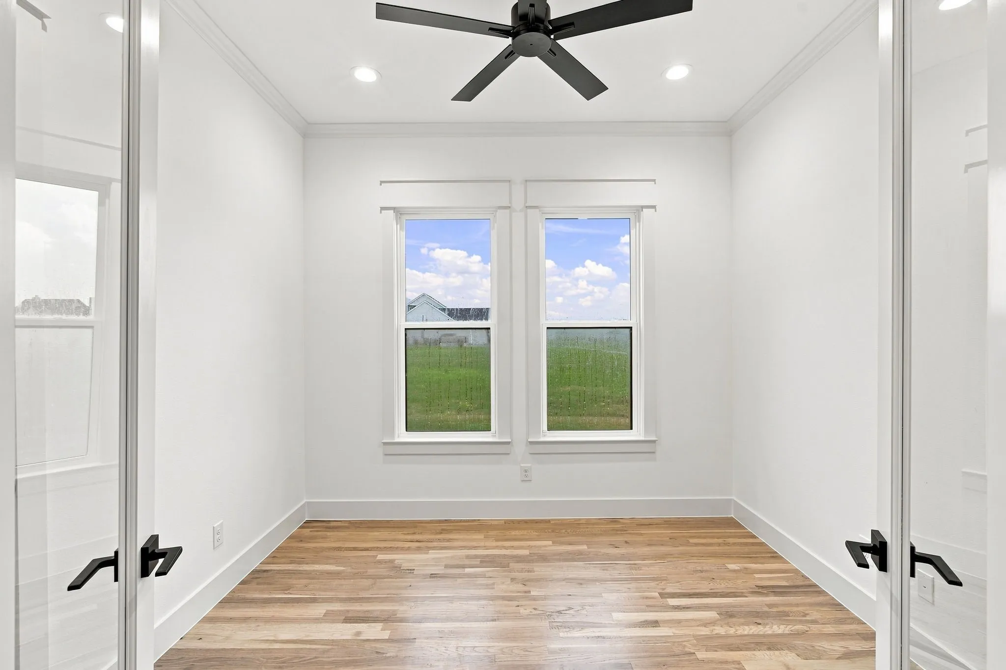 Single Family Residence For Sale in Ellis County , 6231 Cedar Elm Road, Midlothian, Texas 76065, 4 Bedroom, 4 Bathroom, 3 Garage spaces, 3,250 Sqft, built in 2026, mls#21220759, Real Estate Agent in Midlothian, Homes For Sale in Ellis county, Homes For Sale in Midlothian, Realtor in Midlothian Texas, Real Estate Brokerage Independent Realty Texas, Luminita Cordes Realtor