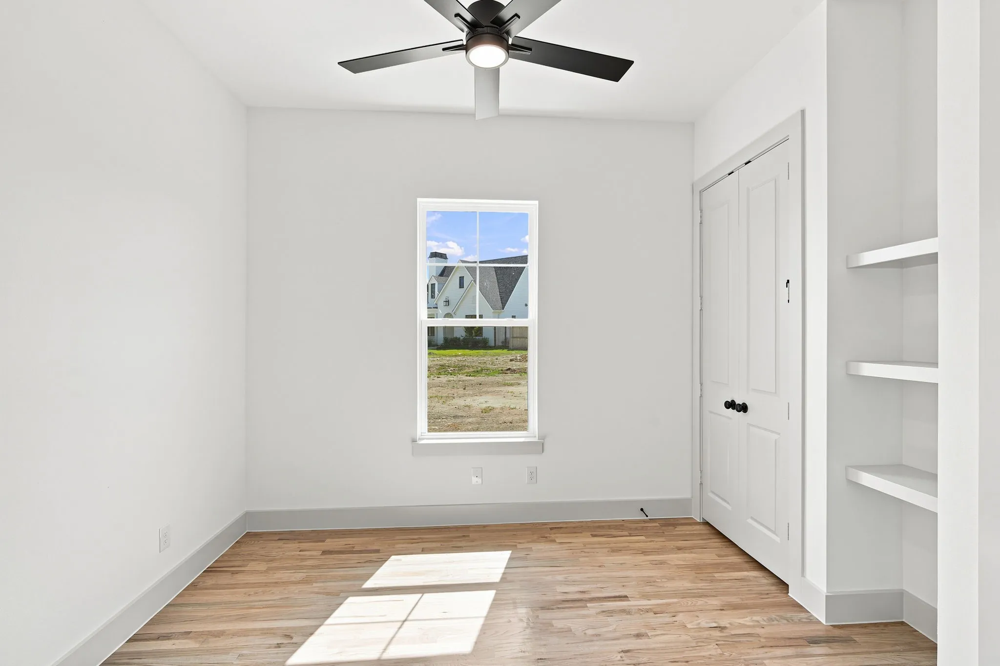 Single Family Residence For Sale in Ellis County , 409 Garrett Way, Midlothian, Texas 76065, 3 Bedroom, 3 Bathroom, 2 Garage spaces, 1,975 Sqft, built in 2026, mls#21223787, Real Estate Agent in Midlothian, Homes For Sale in Ellis county, Homes For Sale in Midlothian, Realtor in Midlothian Texas, Real Estate Brokerage Independent Realty Texas, Luminita Cordes Realtor
