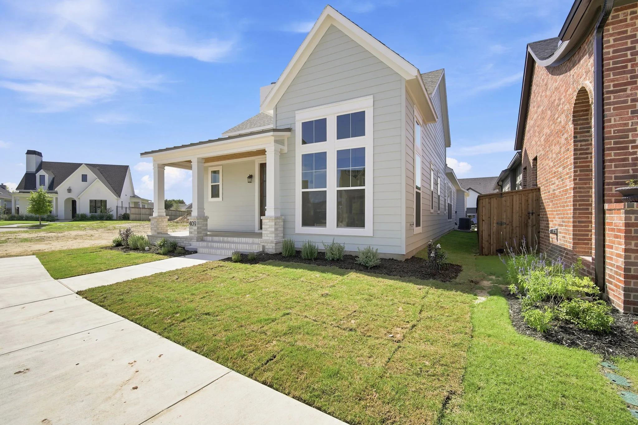 Single Family Residence For Sale in Ellis County , 409 Garrett Way, Midlothian, Texas 76065, 3 Bedroom, 3 Bathroom, 2 Garage spaces, 1,975 Sqft, built in 2026, mls#21223787, Real Estate Agent in Midlothian, Homes For Sale in Ellis county, Homes For Sale in Midlothian, Realtor in Midlothian Texas, Real Estate Brokerage Independent Realty Texas, Luminita Cordes Realtor