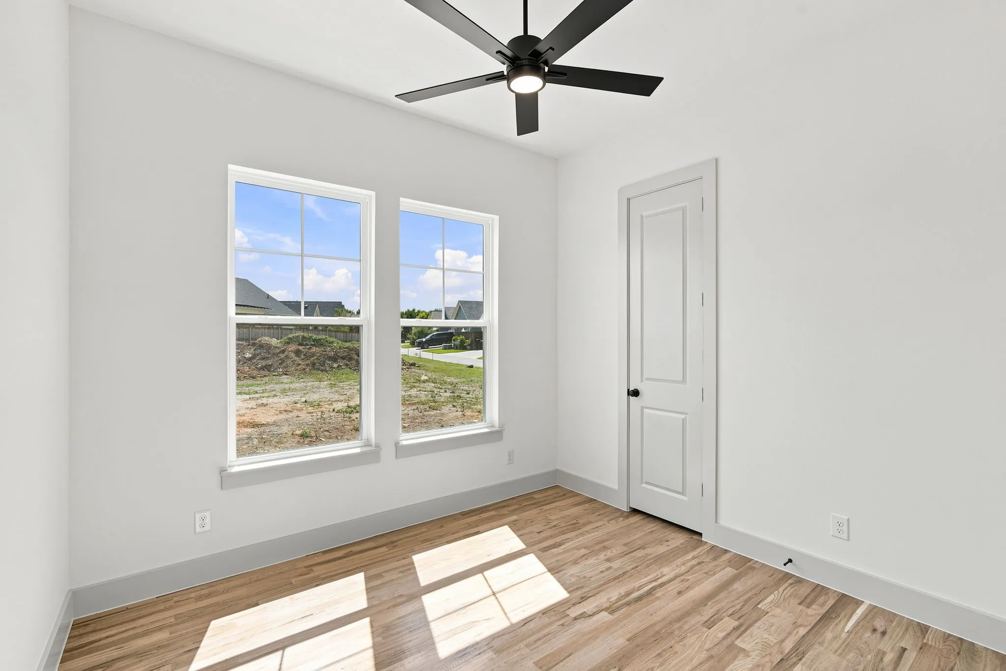 Single Family Residence For Sale in Ellis County , 409 Garrett Way, Midlothian, Texas 76065, 3 Bedroom, 3 Bathroom, 2 Garage spaces, 1,975 Sqft, built in 2026, mls#21223787, Real Estate Agent in Midlothian, Homes For Sale in Ellis county, Homes For Sale in Midlothian, Realtor in Midlothian Texas, Real Estate Brokerage Independent Realty Texas, Luminita Cordes Realtor