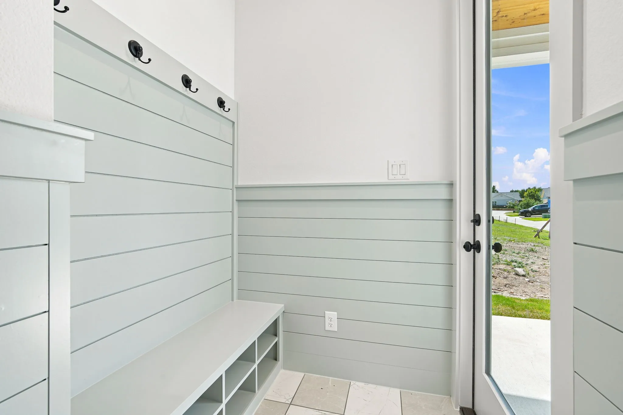 Single Family Residence For Sale in Ellis County , 409 Garrett Way, Midlothian, Texas 76065, 3 Bedroom, 3 Bathroom, 2 Garage spaces, 1,975 Sqft, built in 2026, mls#21223787, Real Estate Agent in Midlothian, Homes For Sale in Ellis county, Homes For Sale in Midlothian, Realtor in Midlothian Texas, Real Estate Brokerage Independent Realty Texas, Luminita Cordes Realtor