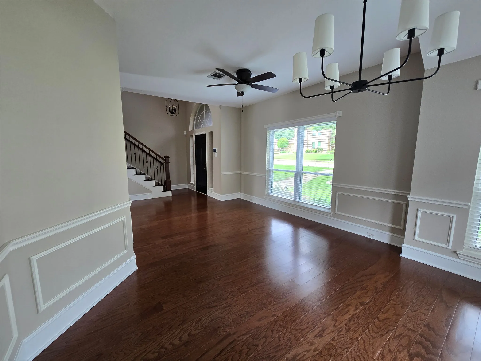 Single Family Residence For Sale in Collin County , 6712 Mantissa Drive, Plano, Texas 75023, 4 Bedroom, 3 Bathroom, 2 Garage spaces, 2,164 Sqft, built in 1991, mls#21211361, Real Estate Agent in Plano, Homes For Sale in Collin county, Homes For Sale in Plano, Realtor in Plano Texas, Real Estate Brokerage Independent Realty Texas, Luminita Cordes Realtor