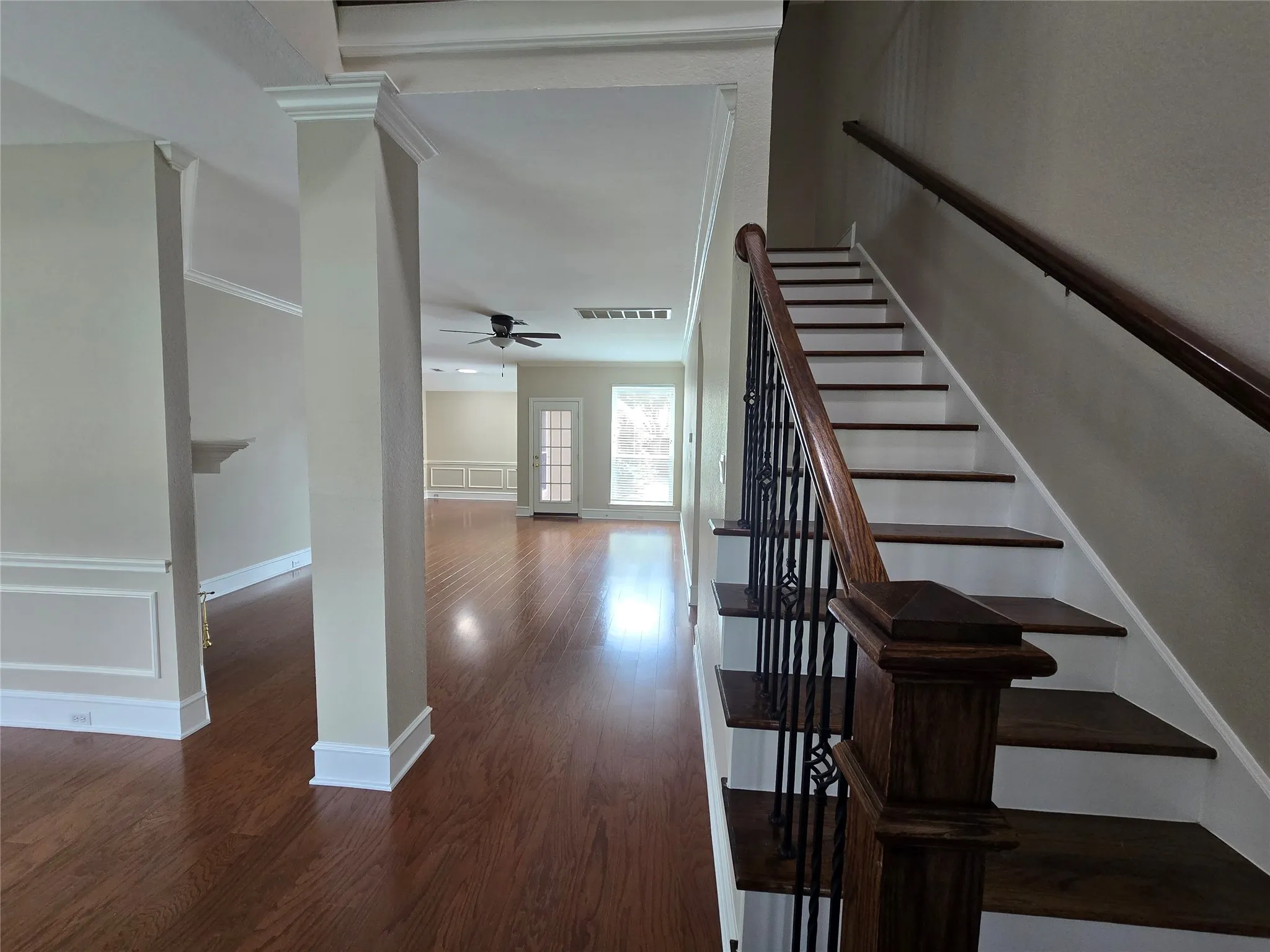 Single Family Residence For Sale in Collin County , 6712 Mantissa Drive, Plano, Texas 75023, 4 Bedroom, 3 Bathroom, 2 Garage spaces, 2,164 Sqft, built in 1991, mls#21211361, Real Estate Agent in Plano, Homes For Sale in Collin county, Homes For Sale in Plano, Realtor in Plano Texas, Real Estate Brokerage Independent Realty Texas, Luminita Cordes Realtor
