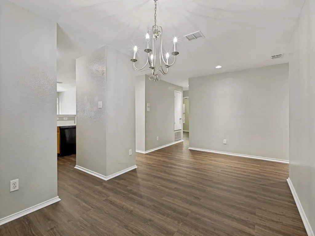 Single Family Residence For Sale in Denton County , 1442 Whitewater Drive, Little Elm, Texas 75068, 3 Bedroom, 2 Bathroom, 2 Garage spaces, 1,429 Sqft, built in 2006, mls#21223853, Real Estate Agent in Little Elm, Homes For Sale in Denton county, Homes For Sale in Little Elm, Realtor in Little Elm Texas, Real Estate Brokerage Independent Realty Texas, Luminita Cordes Realtor