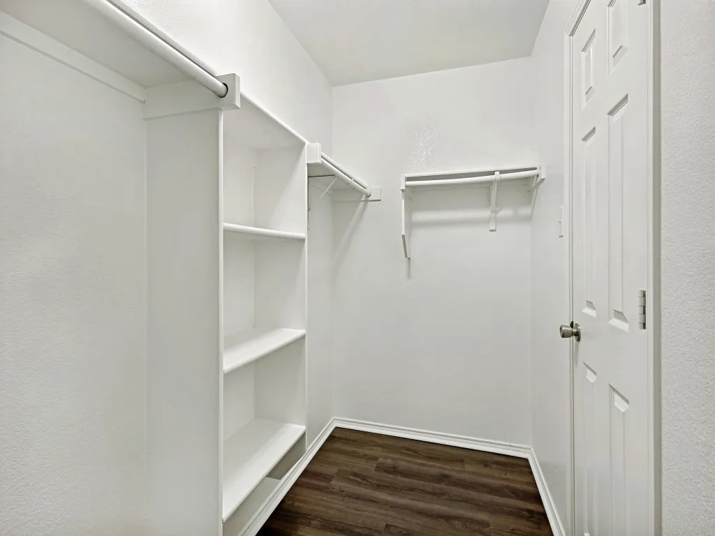 Single Family Residence For Sale in Denton County , 1442 Whitewater Drive, Little Elm, Texas 75068, 3 Bedroom, 2 Bathroom, 2 Garage spaces, 1,429 Sqft, built in 2006, mls#21223853, Real Estate Agent in Little Elm, Homes For Sale in Denton county, Homes For Sale in Little Elm, Realtor in Little Elm Texas, Real Estate Brokerage Independent Realty Texas, Luminita Cordes Realtor