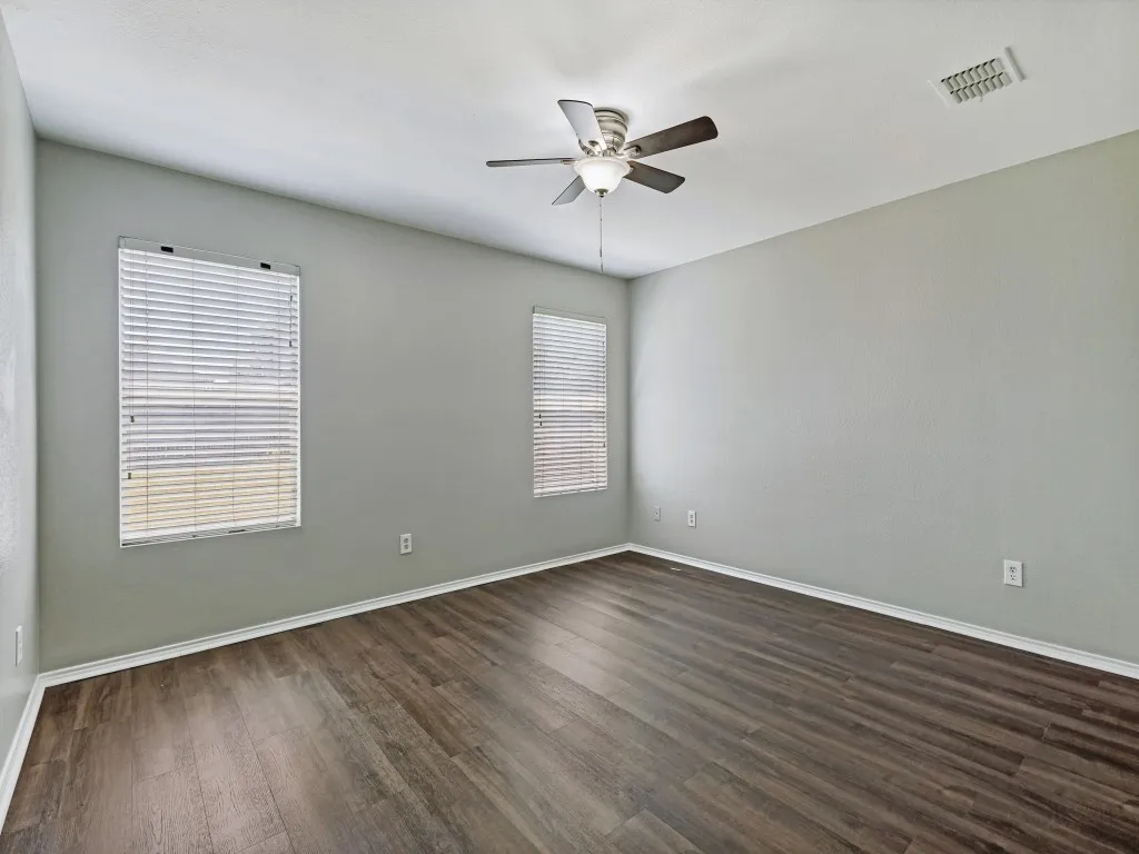 Single Family Residence For Sale in Denton County , 1442 Whitewater Drive, Little Elm, Texas 75068, 3 Bedroom, 2 Bathroom, 2 Garage spaces, 1,429 Sqft, built in 2006, mls#21223853, Real Estate Agent in Little Elm, Homes For Sale in Denton county, Homes For Sale in Little Elm, Realtor in Little Elm Texas, Real Estate Brokerage Independent Realty Texas, Luminita Cordes Realtor