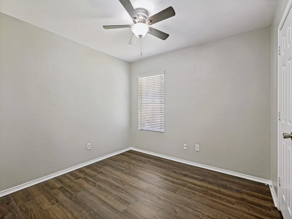 Single Family Residence For Sale in Denton County , 1442 Whitewater Drive, Little Elm, Texas 75068, 3 Bedroom, 2 Bathroom, 2 Garage spaces, 1,429 Sqft, built in 2006, mls#21223853, Real Estate Agent in Little Elm, Homes For Sale in Denton county, Homes For Sale in Little Elm, Realtor in Little Elm Texas, Real Estate Brokerage Independent Realty Texas, Luminita Cordes Realtor