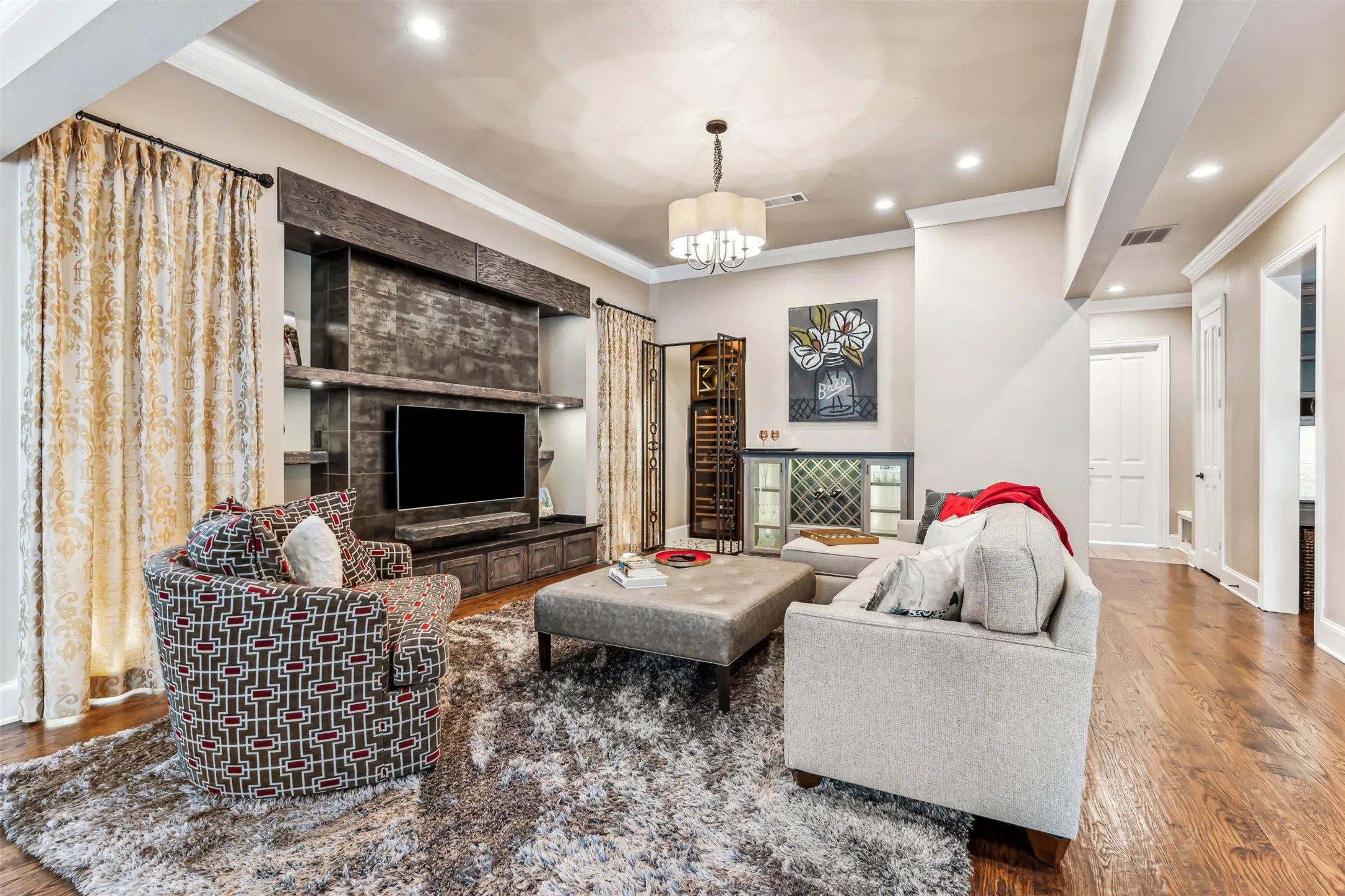Single Family Residence For Sale in Collin County , 1815 W Forest Grove Road, Lucas, Texas 75002, 4 Bedrooms, 5 Bathrooms, 3 Garage spaces, 5,450 Sqft, built in 1998, Preowned, Price $1,850,000, mls#21203628, Real Estate Agent in Lucas, Homes For Sale in Collin county, Homes For Sale in Lucas, Realtor in Lucas Texas, Real Estate Brokerage Independent Realty Texas, Luminita Cordes Realtor