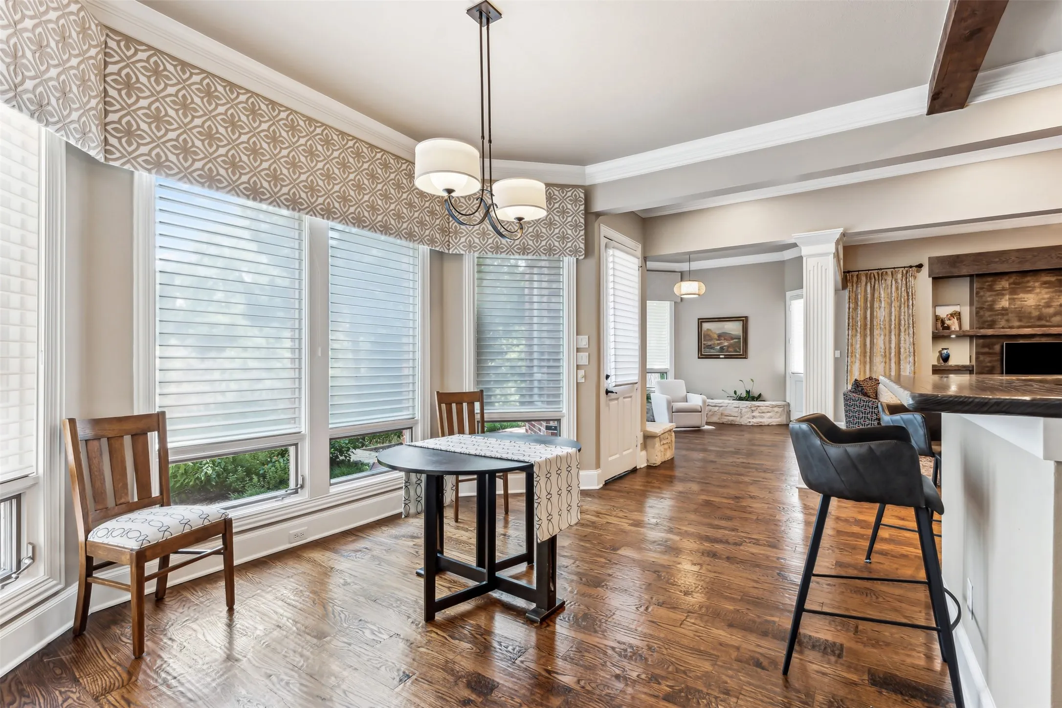 Single Family Residence For Sale in Collin County , 1815 W Forest Grove Road, Lucas, Texas 75002, 4 Bedrooms, 5 Bathrooms, 3 Garage spaces, 5,450 Sqft, built in 1998, Preowned, Price $1,850,000, mls#21203628, Real Estate Agent in Lucas, Homes For Sale in Collin county, Homes For Sale in Lucas, Realtor in Lucas Texas, Real Estate Brokerage Independent Realty Texas, Luminita Cordes Realtor