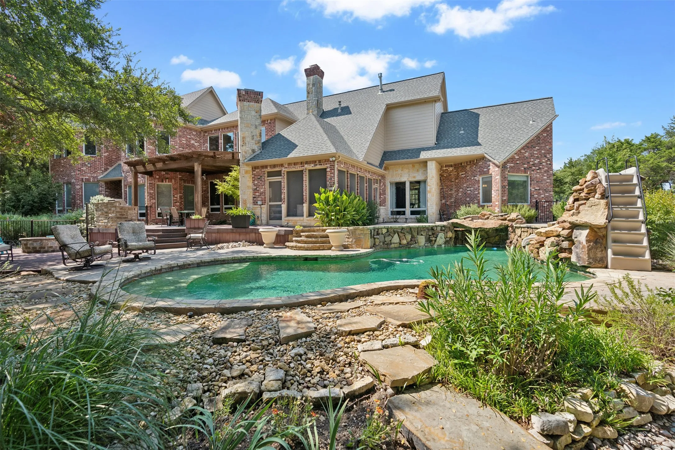 Single Family Residence For Sale in Collin County , 1815 W Forest Grove Road, Lucas, Texas 75002, 4 Bedrooms, 5 Bathrooms, 3 Garage spaces, 5,450 Sqft, built in 1998, Preowned, Price $1,850,000, mls#21203628, Real Estate Agent in Lucas, Homes For Sale in Collin county, Homes For Sale in Lucas, Realtor in Lucas Texas, Real Estate Brokerage Independent Realty Texas, Luminita Cordes Realtor