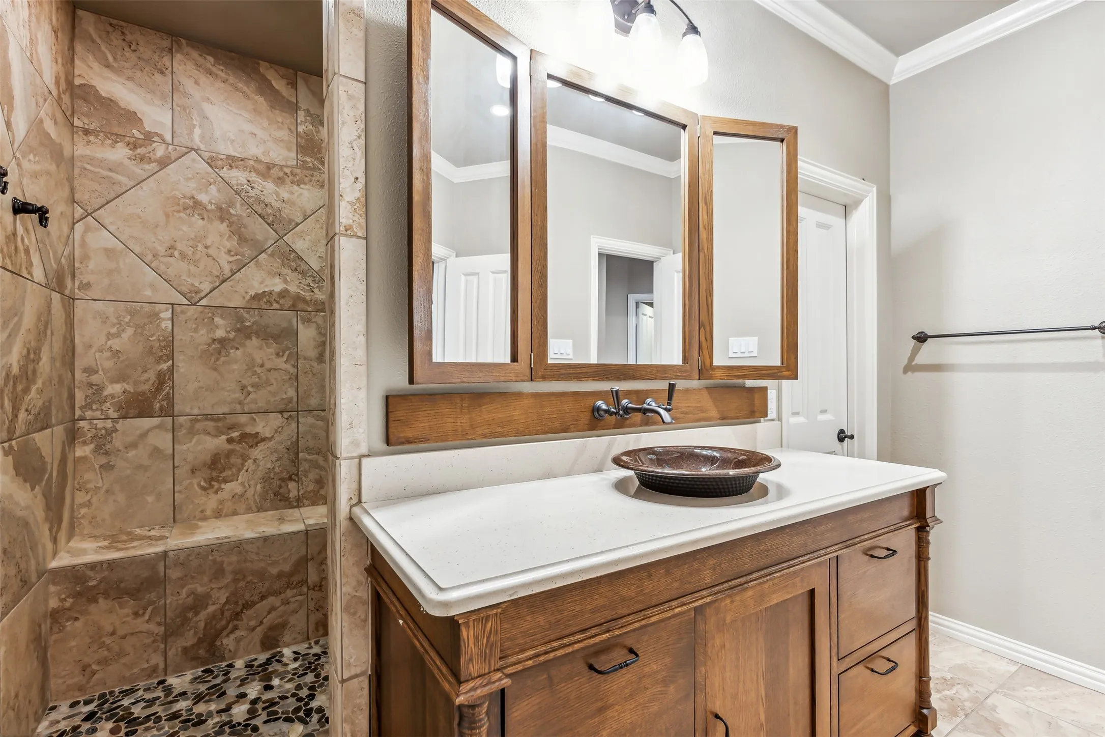 Single Family Residence For Sale in Collin County , 1815 W Forest Grove Road, Lucas, Texas 75002, 4 Bedrooms, 5 Bathrooms, 3 Garage spaces, 5,450 Sqft, built in 1998, Preowned, Price $1,850,000, mls#21203628, Real Estate Agent in Lucas, Homes For Sale in Collin county, Homes For Sale in Lucas, Realtor in Lucas Texas, Real Estate Brokerage Independent Realty Texas, Luminita Cordes Realtor