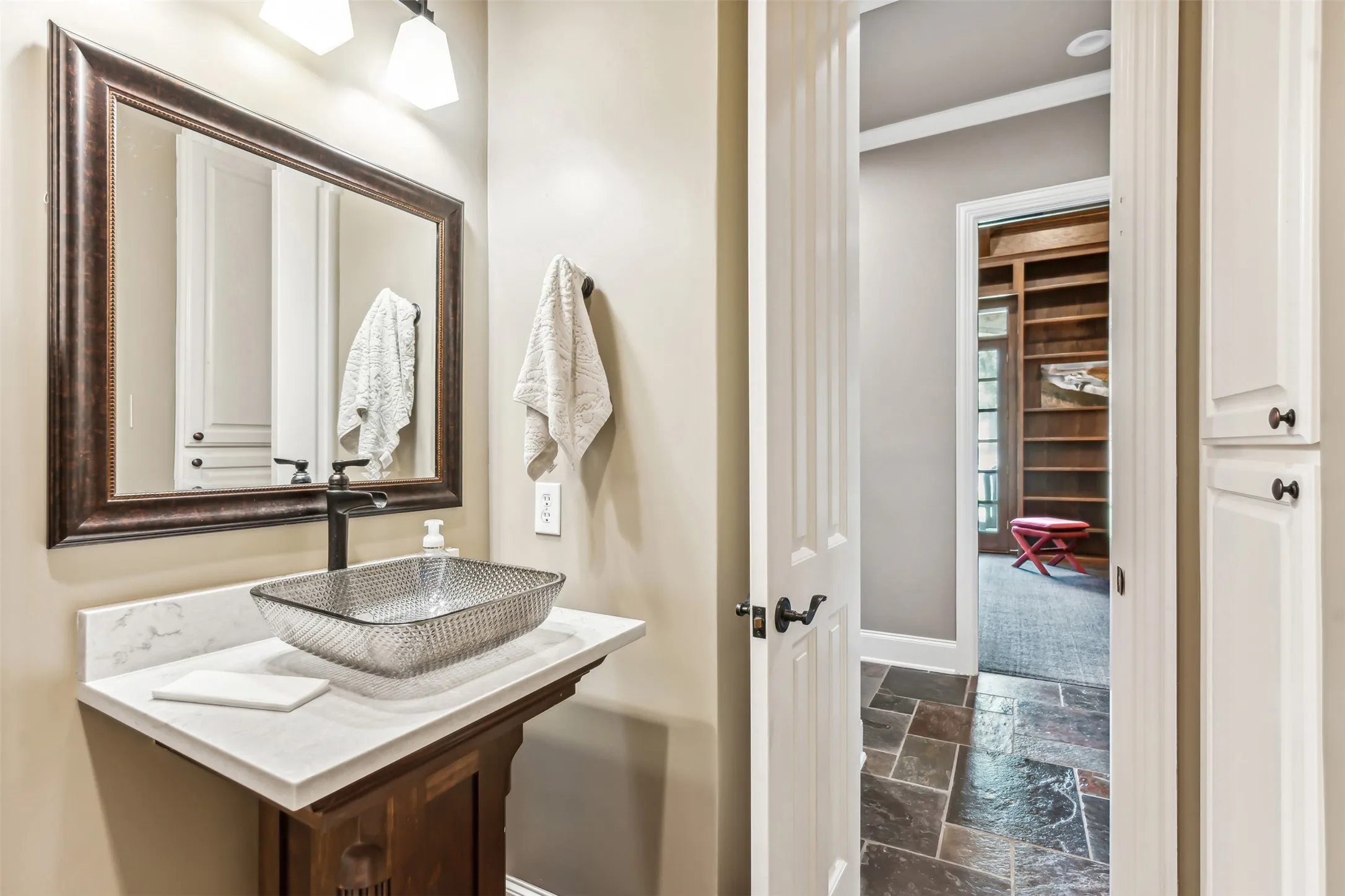 Single Family Residence For Sale in Collin County , 1815 W Forest Grove Road, Lucas, Texas 75002, 4 Bedrooms, 5 Bathrooms, 3 Garage spaces, 5,450 Sqft, built in 1998, Preowned, Price $1,850,000, mls#21203628, Real Estate Agent in Lucas, Homes For Sale in Collin county, Homes For Sale in Lucas, Realtor in Lucas Texas, Real Estate Brokerage Independent Realty Texas, Luminita Cordes Realtor