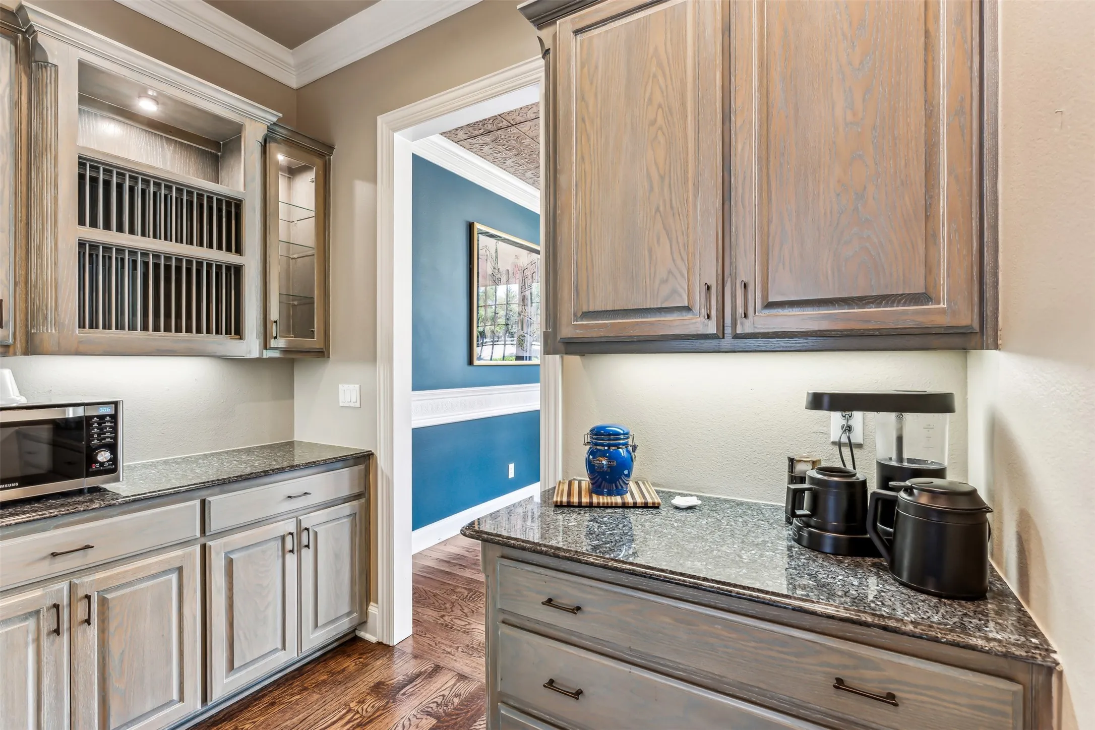 Single Family Residence For Sale in Collin County , 1815 W Forest Grove Road, Lucas, Texas 75002, 4 Bedrooms, 5 Bathrooms, 3 Garage spaces, 5,450 Sqft, built in 1998, Preowned, Price $1,850,000, mls#21203628, Real Estate Agent in Lucas, Homes For Sale in Collin county, Homes For Sale in Lucas, Realtor in Lucas Texas, Real Estate Brokerage Independent Realty Texas, Luminita Cordes Realtor