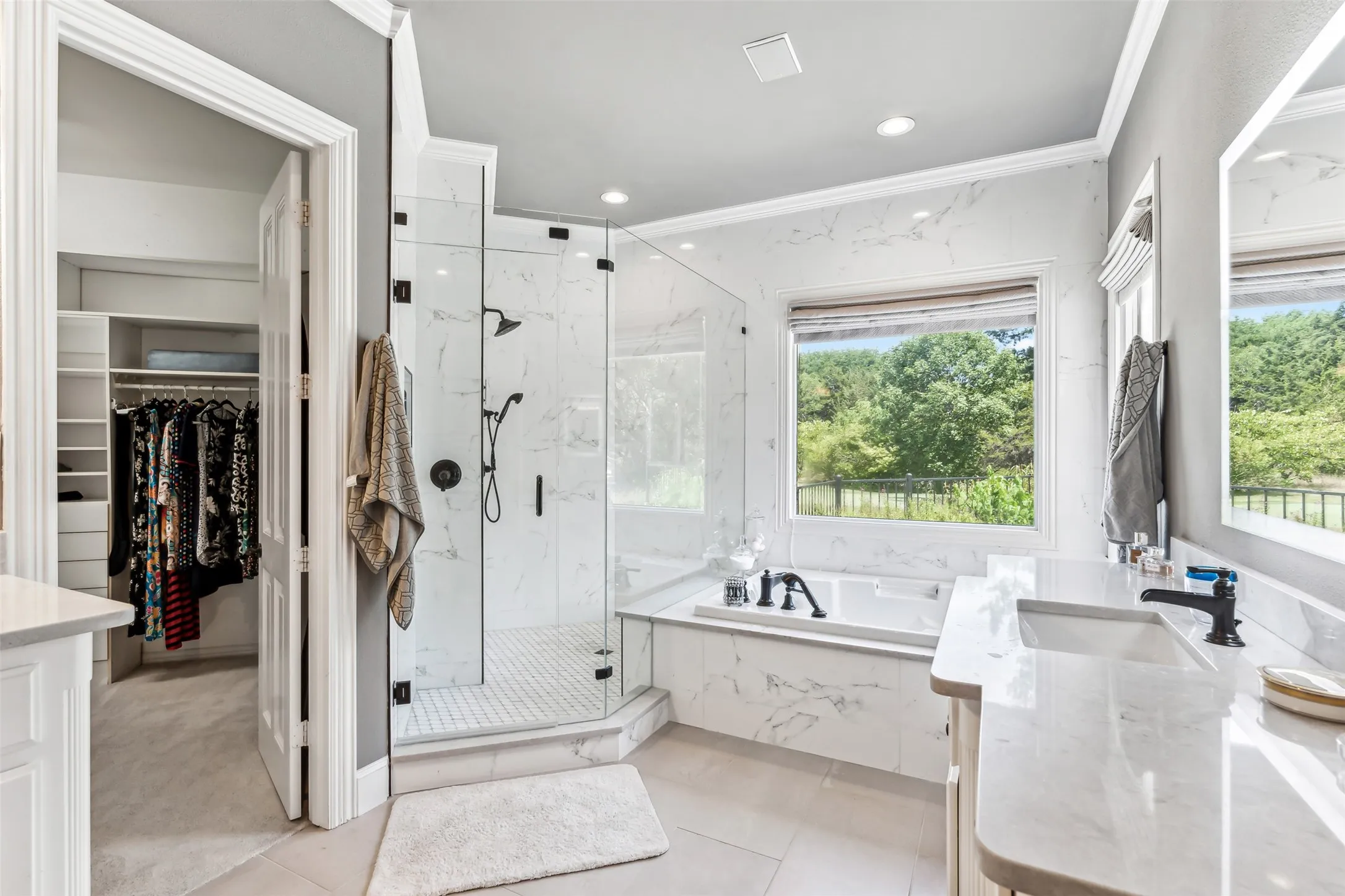 Single Family Residence For Sale in Collin County , 1815 W Forest Grove Road, Lucas, Texas 75002, 4 Bedrooms, 5 Bathrooms, 3 Garage spaces, 5,450 Sqft, built in 1998, Preowned, Price $1,850,000, mls#21203628, Real Estate Agent in Lucas, Homes For Sale in Collin county, Homes For Sale in Lucas, Realtor in Lucas Texas, Real Estate Brokerage Independent Realty Texas, Luminita Cordes Realtor