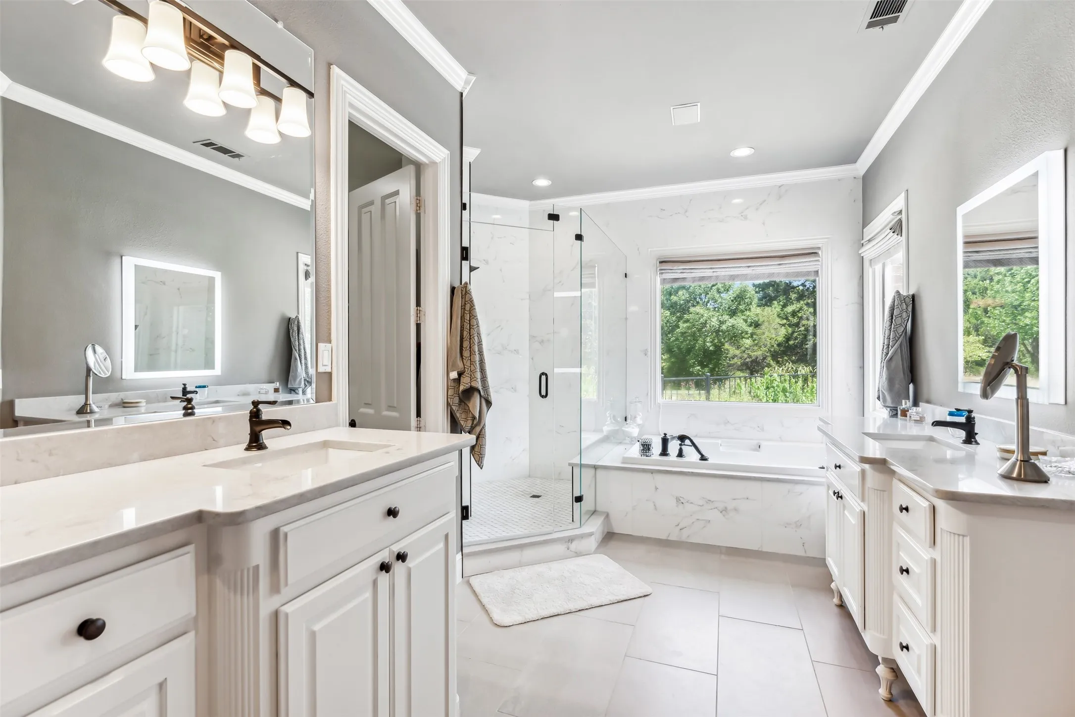 Single Family Residence For Sale in Collin County , 1815 W Forest Grove Road, Lucas, Texas 75002, 4 Bedrooms, 5 Bathrooms, 3 Garage spaces, 5,450 Sqft, built in 1998, Preowned, Price $1,850,000, mls#21203628, Real Estate Agent in Lucas, Homes For Sale in Collin county, Homes For Sale in Lucas, Realtor in Lucas Texas, Real Estate Brokerage Independent Realty Texas, Luminita Cordes Realtor