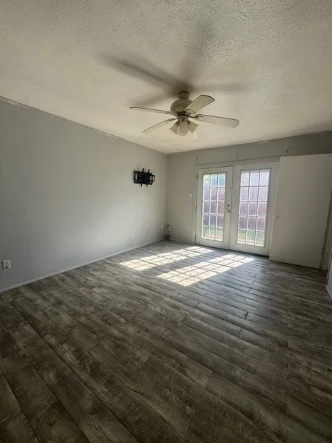 Single Family Residence For Sale in Dallas County , 9551 Gonzales Drive, Dallas, Texas 75227, 2 Bedroom, 1 Bathroom, Garage spaces, 940 Sqft, built in 1982, Preowned, mls#21223675, Real Estate Agent in Dallas, Homes For Sale in Dallas county, Homes For Sale in Dallas, Realtor in Dallas Texas, Real Estate Brokerage Independent Realty Texas, Luminita Cordes Realtor