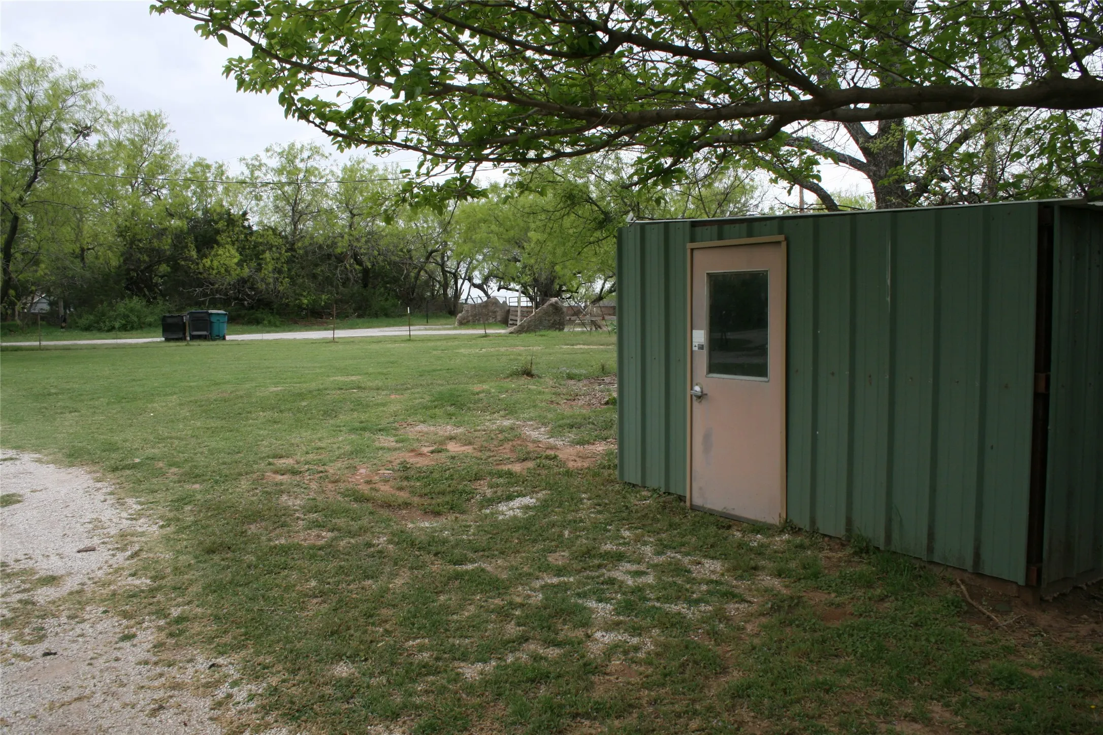 Storage building