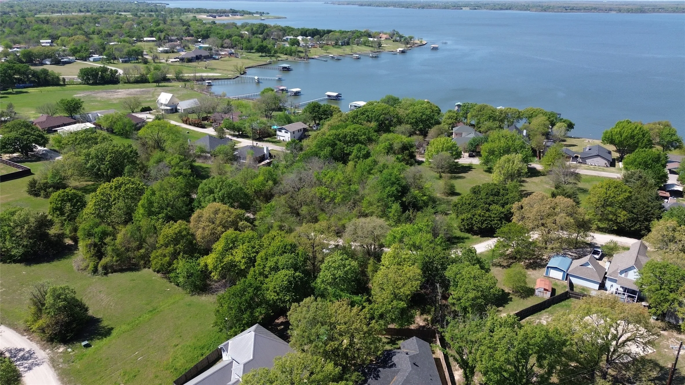 Unimproved Land For Sale in Hunt County , 721 Hillside Drive, West Tawakoni, Texas 75474, 0, 0, Garage spaces, 0 Sqft, built in 0, mls#21220152, Real Estate Agent in West Tawakoni, Homes For Sale in Hunt county, Homes For Sale in West Tawakoni, Realtor in West Tawakoni Texas, Real Estate Brokerage Independent Realty Texas, Luminita Cordes Realtor