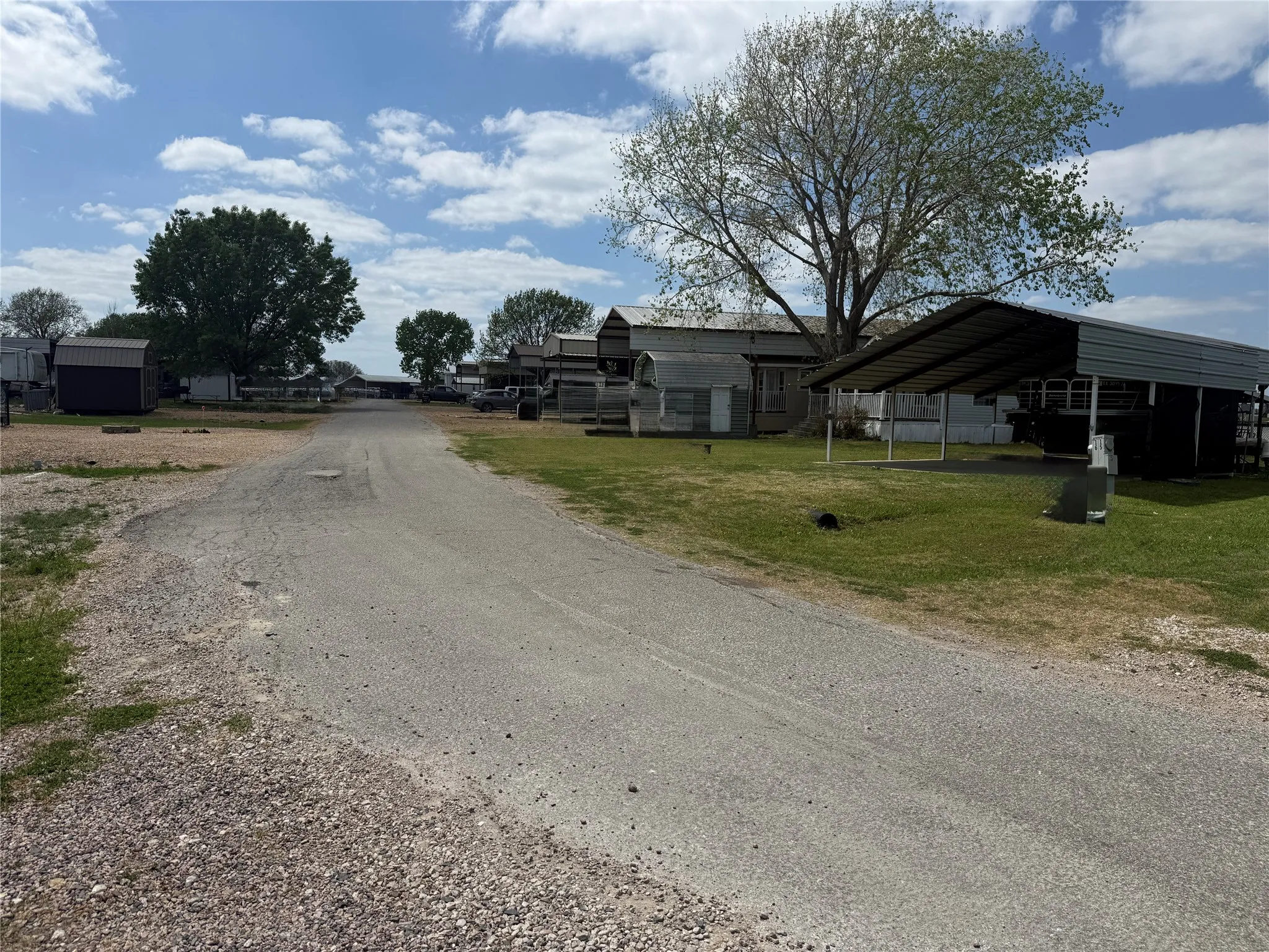 Improved Land For Sale in Navarro County , 15 Pelican Isle Dr., Kerens, Texas 75144, 0, 0, Garage spaces, 0 Sqft, built in 2012, mls#21219720, Real Estate Agent in Kerens, Homes For Sale in Navarro county, Homes For Sale in Kerens, Realtor in Kerens Texas, Real Estate Brokerage Independent Realty Texas, Luminita Cordes Realtor