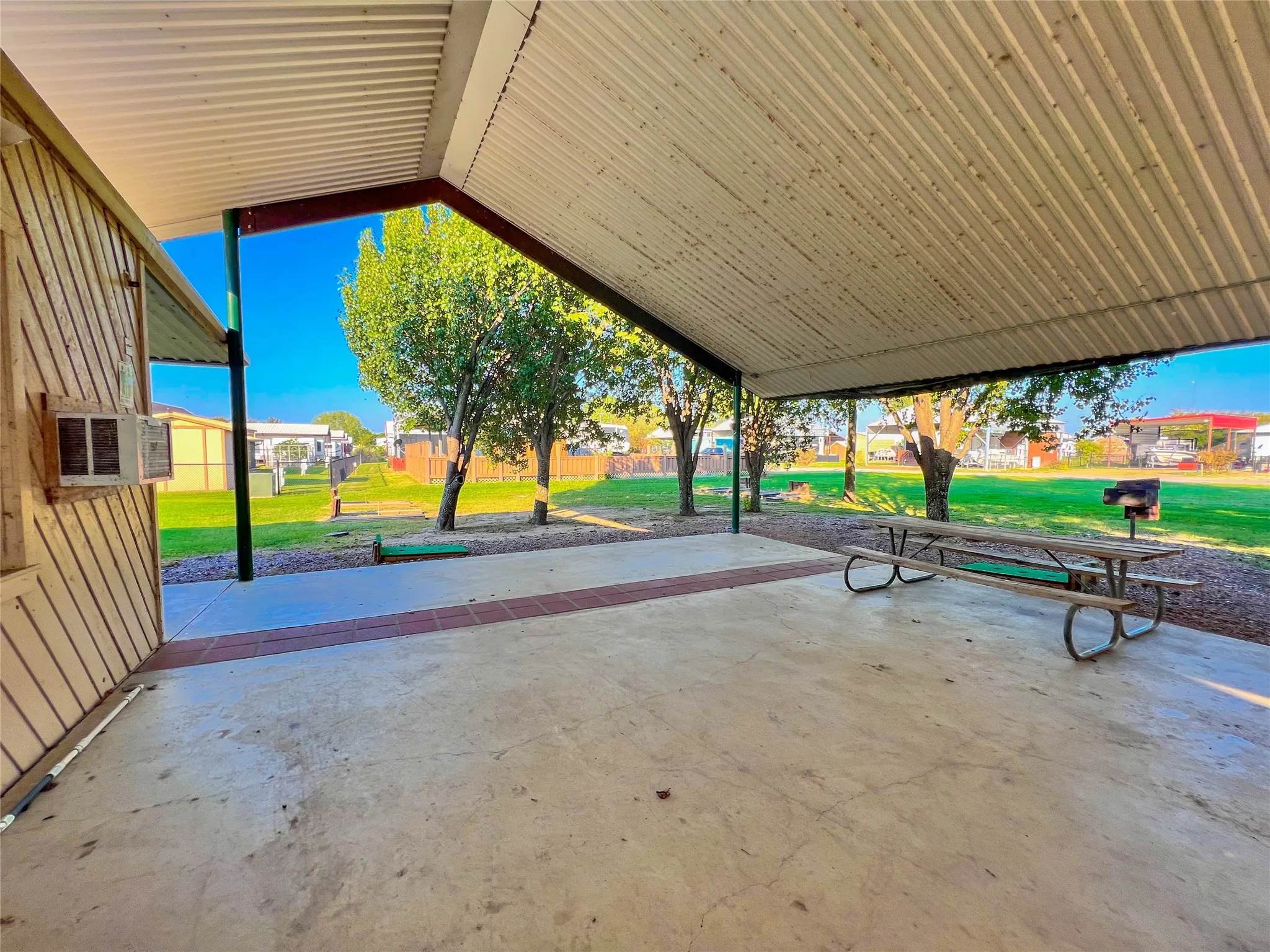 Improved Land For Sale in Navarro County , 15 Pelican Isle Dr., Kerens, Texas 75144, 0, 0, Garage spaces, 0 Sqft, built in 2012, mls#21219720, Real Estate Agent in Kerens, Homes For Sale in Navarro county, Homes For Sale in Kerens, Realtor in Kerens Texas, Real Estate Brokerage Independent Realty Texas, Luminita Cordes Realtor