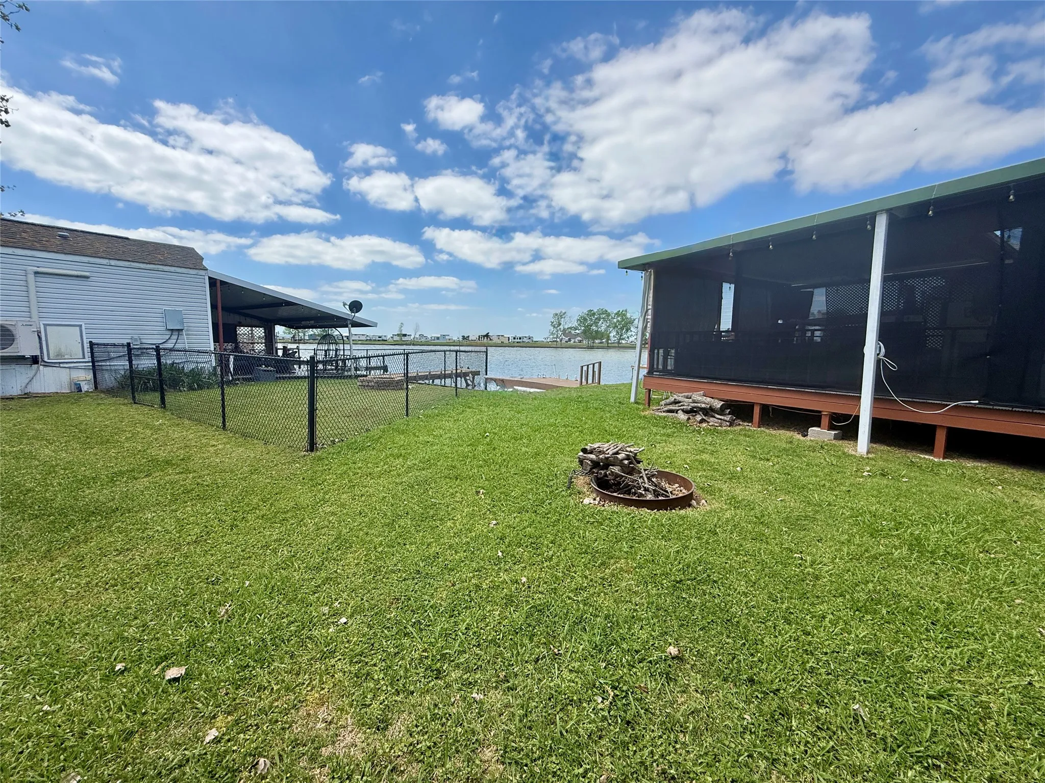 Improved Land For Sale in Navarro County , 15 Pelican Isle Dr., Kerens, Texas 75144, 0, 0, Garage spaces, 0 Sqft, built in 2012, mls#21219720, Real Estate Agent in Kerens, Homes For Sale in Navarro county, Homes For Sale in Kerens, Realtor in Kerens Texas, Real Estate Brokerage Independent Realty Texas, Luminita Cordes Realtor