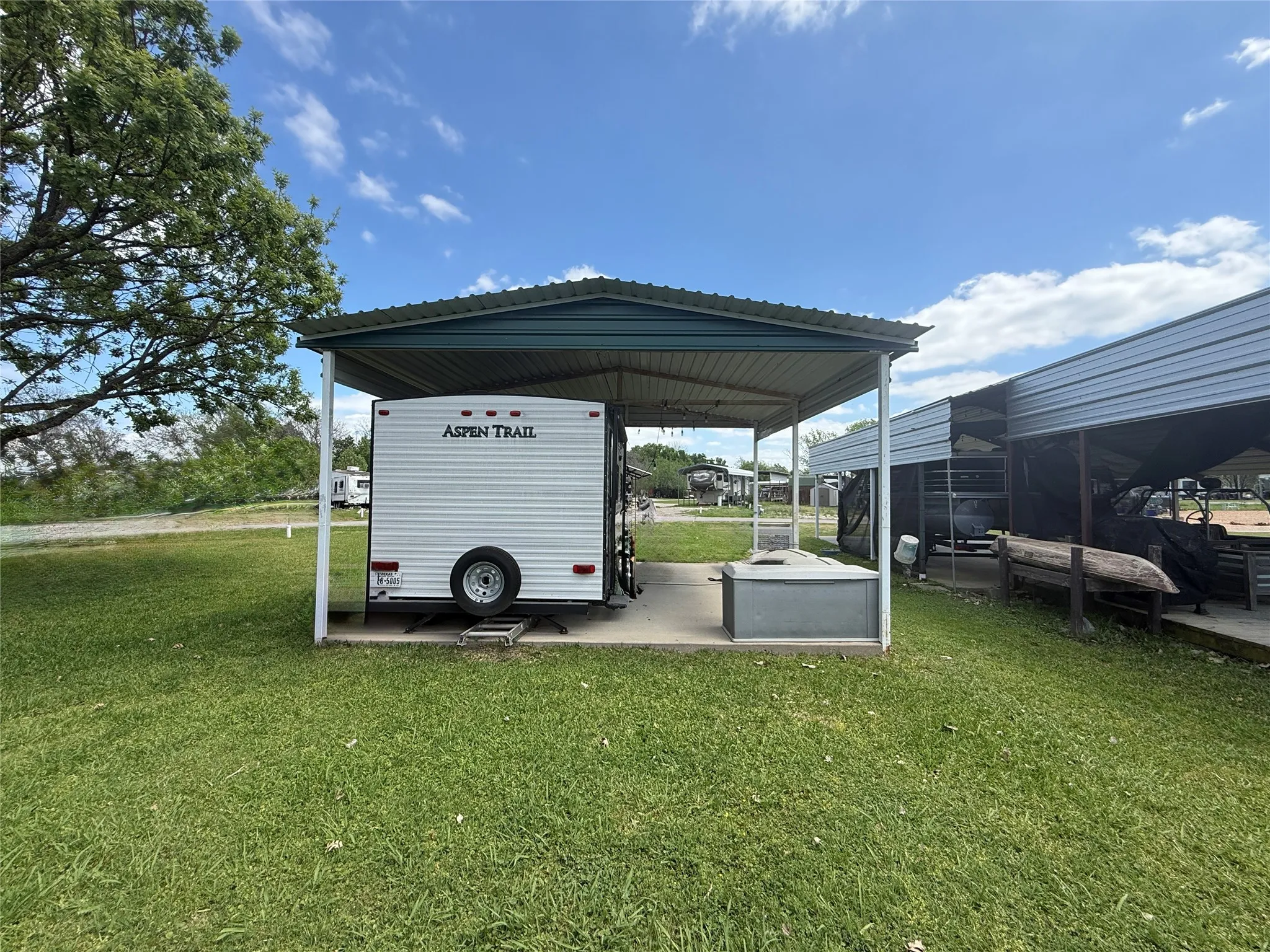 Improved Land For Sale in Navarro County , 15 Pelican Isle Dr., Kerens, Texas 75144, 0, 0, Garage spaces, 0 Sqft, built in 2012, mls#21219720, Real Estate Agent in Kerens, Homes For Sale in Navarro county, Homes For Sale in Kerens, Realtor in Kerens Texas, Real Estate Brokerage Independent Realty Texas, Luminita Cordes Realtor