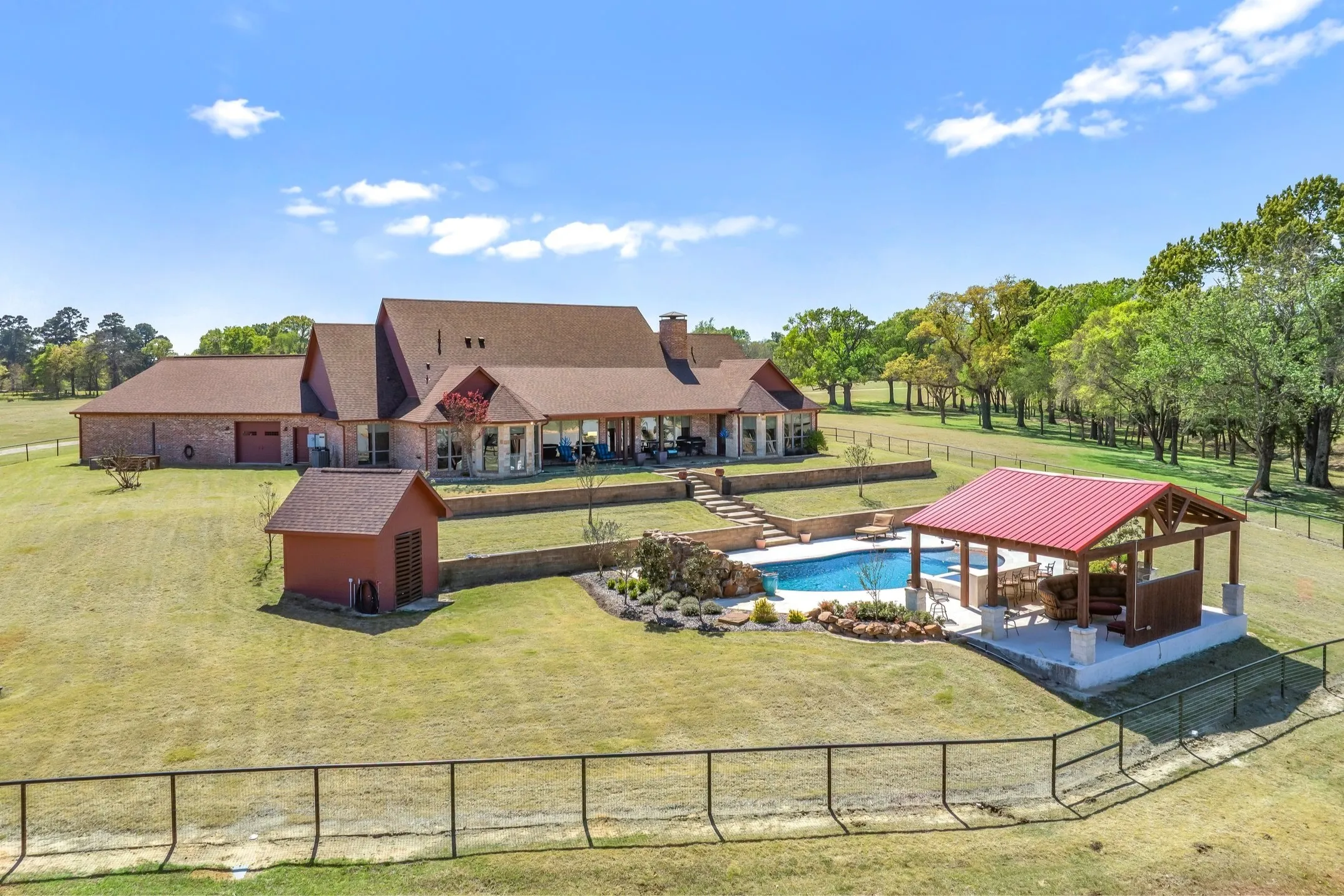 Single Family Residence For Sale in Smith County , 13006 FM 757, Winona, Texas 75792, 3 Bedrooms, 4 Bathrooms, 12 Garage spaces, 5,174 Sqft, built in 2012, Preowned, Price $2,850,000, mls#21216426, Real Estate Agent in Winona, Homes For Sale in Smith county, Homes For Sale in Winona, Realtor in Winona Texas, Real Estate Brokerage Independent Realty Texas, Luminita Cordes Realtor
