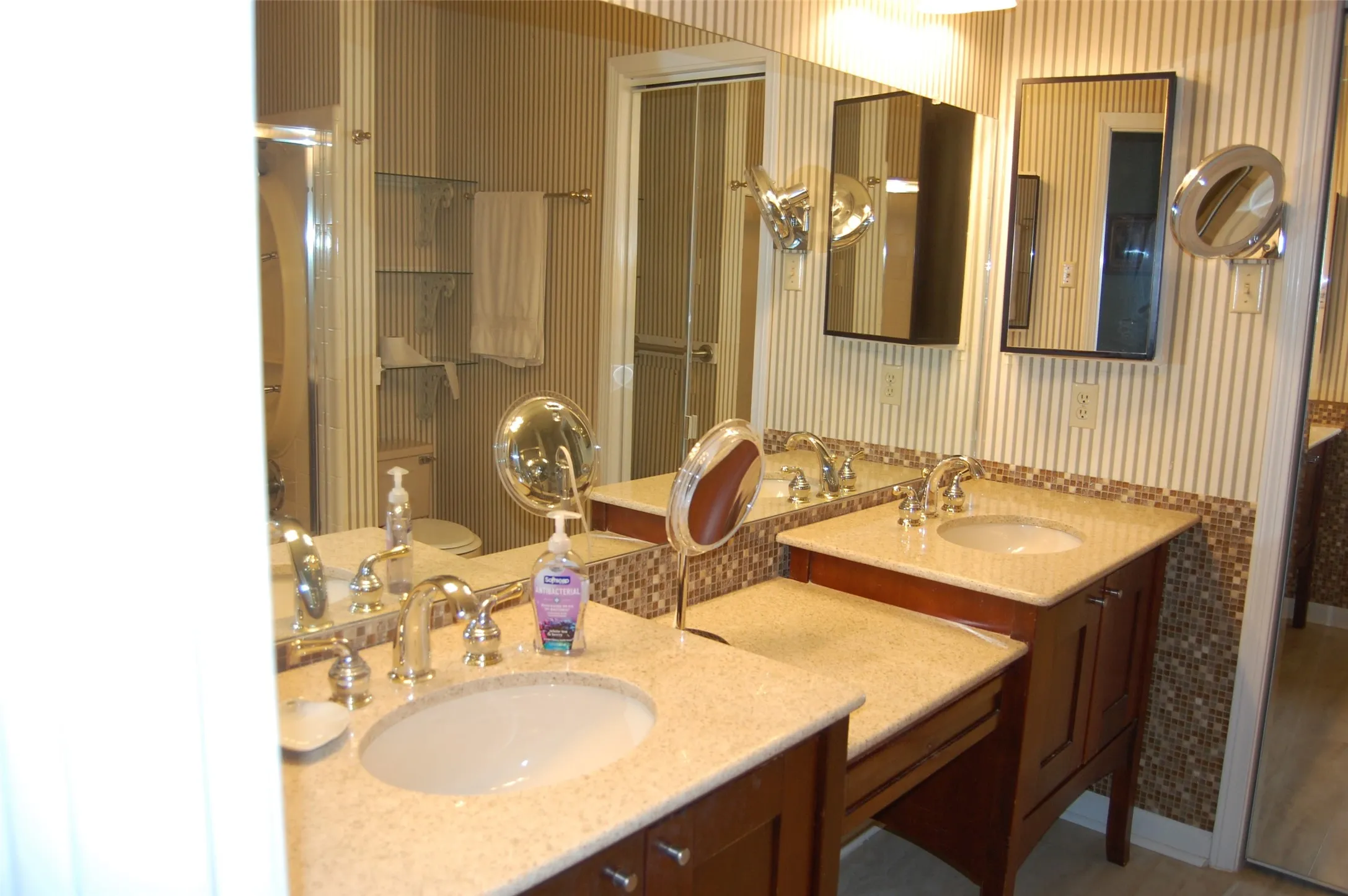 Master Bath, Granite Counter Tops