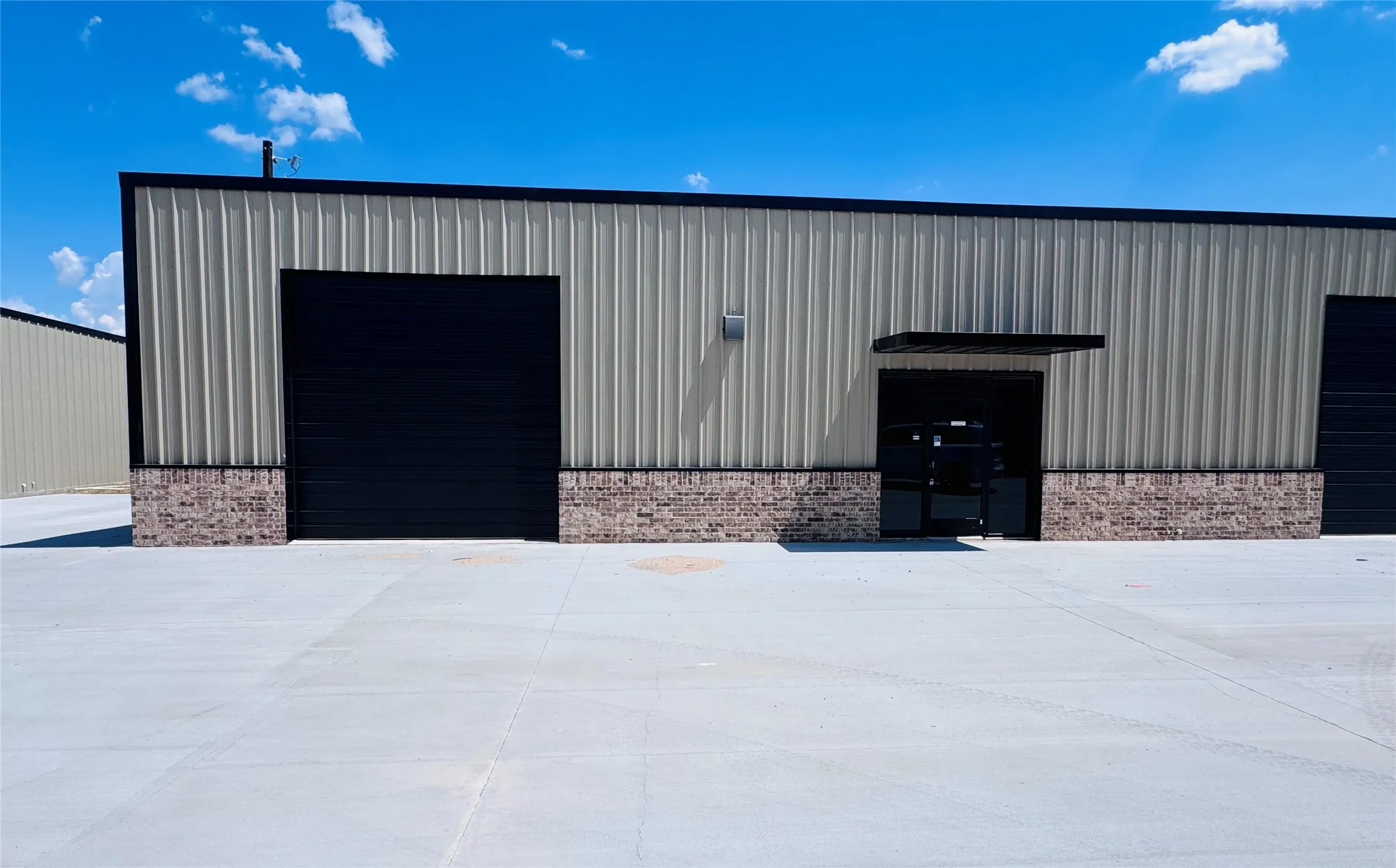 Retail For Rent in Parker County , 13008 S FM 730, Azle, Texas 76020, 0, 0, Garage spaces, 0 Sqft, built in 2026, New Construction - Complete, mls#21223066, Real Estate Agent in Azle, Homes For Rent in Parker county, Homes For Rent in Azle, Realtor in Azle Texas, Real Estate Brokerage Independent Realty Texas, Luminita Cordes Realtor