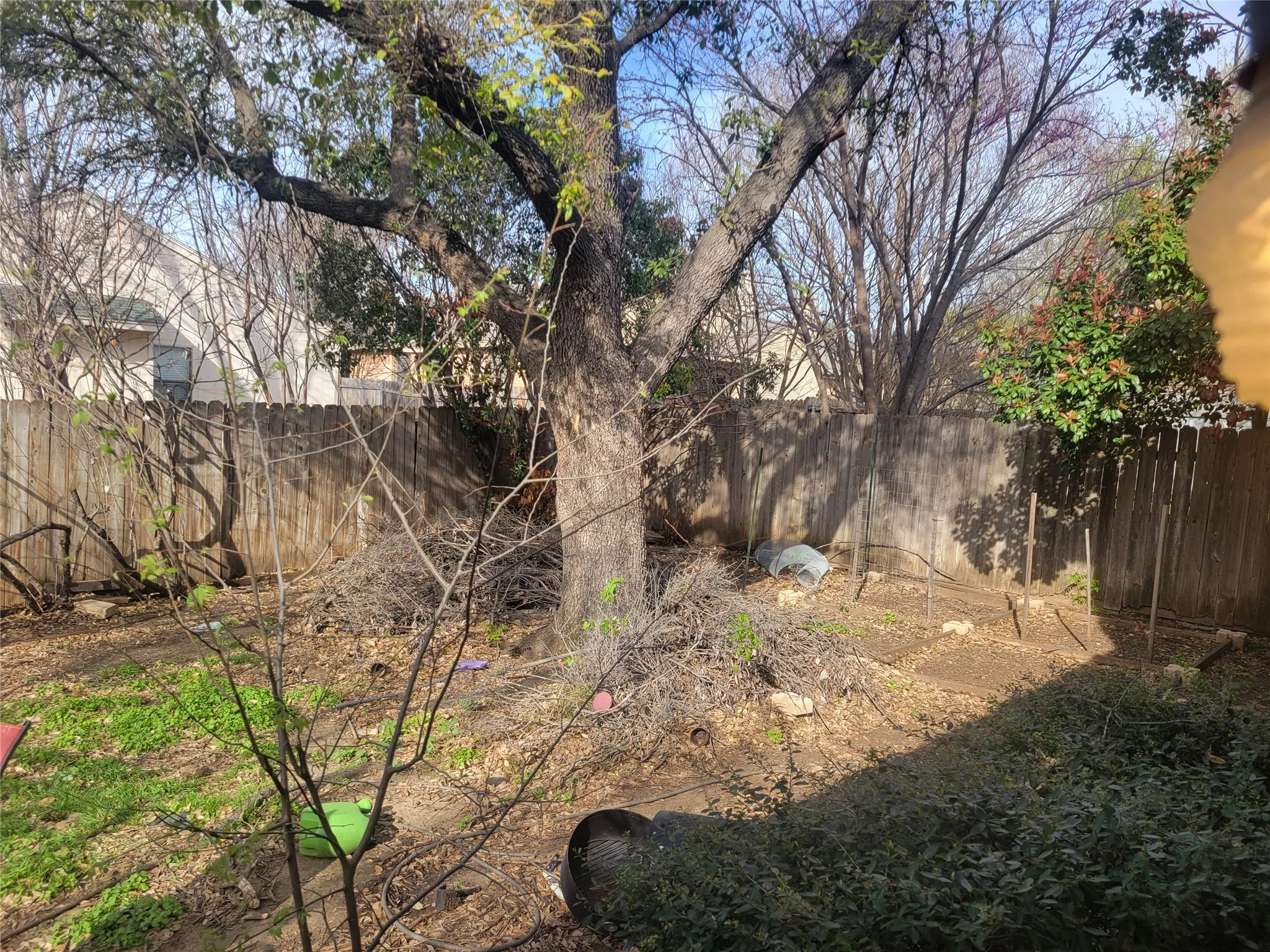 Single Family Residence For Sale in Tarrant County , 4621 Greenfern Lane, Fort Worth, Texas 76137, 3 Bedroom, 2 Bathroom, 2 Garage spaces, 1,484 Sqft, built in 1985, Preowned, mls#21219627, Real Estate Agent in Fort Worth, Homes For Sale in Tarrant county, Homes For Sale in Fort Worth, Realtor in Fort Worth Texas, Real Estate Brokerage Independent Realty Texas, Luminita Cordes Realtor