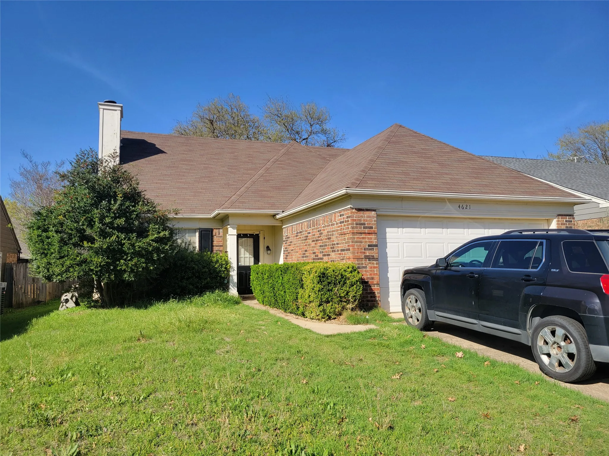 Single Family Residence For Sale in Tarrant County , 4621 Greenfern Lane, Fort Worth, Texas 76137, 3 Bedroom, 2 Bathroom, 2 Garage spaces, 1,484 Sqft, built in 1985, Preowned, mls#21219627, Real Estate Agent in Fort Worth, Homes For Sale in Tarrant county, Homes For Sale in Fort Worth, Realtor in Fort Worth Texas, Real Estate Brokerage Independent Realty Texas, Luminita Cordes Realtor