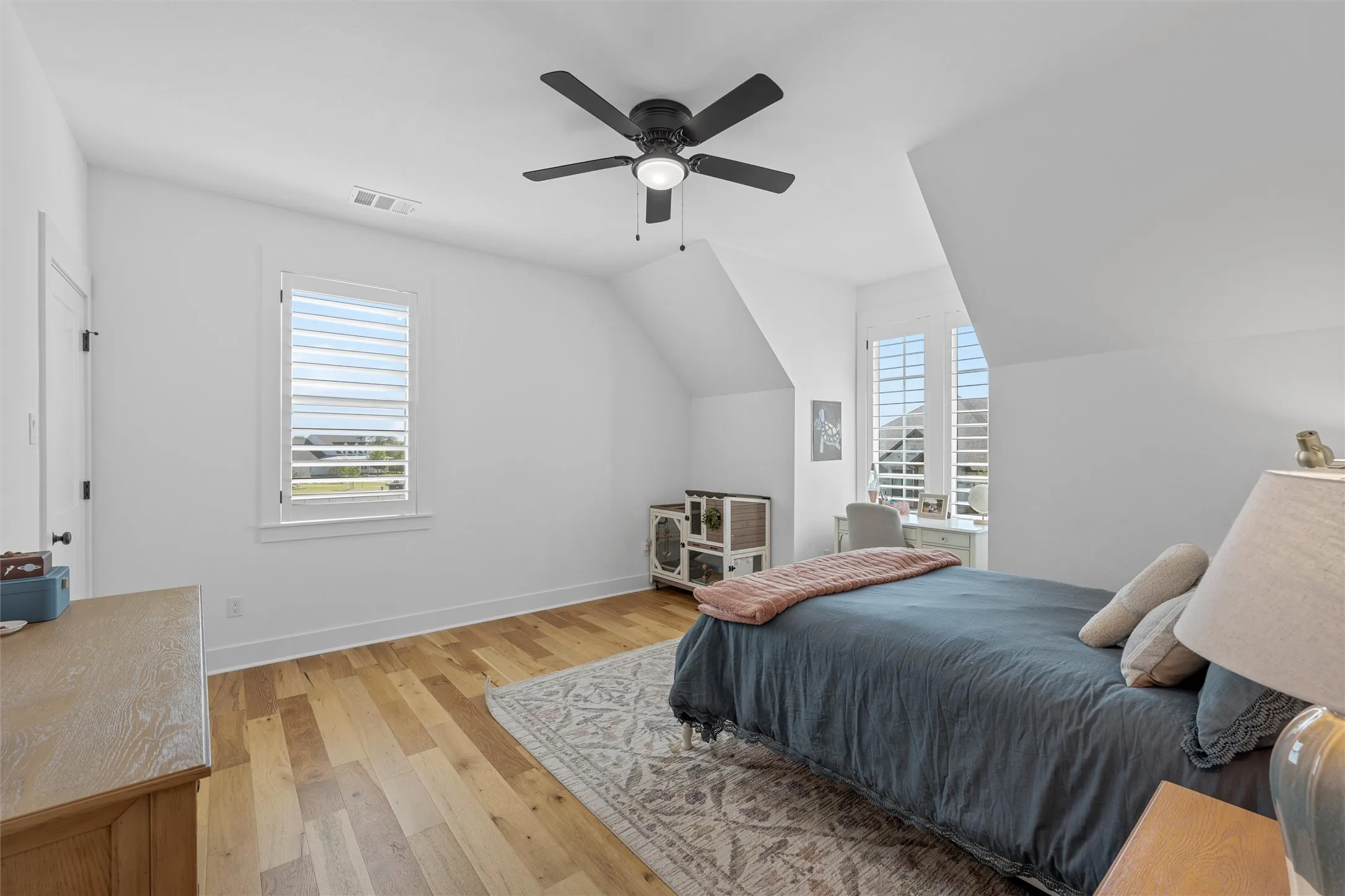 Single Family Residence For Sale in Mc Lennan County , 216 Wycliff Drive, China Spring, Texas 76633, 5 Bedroom, 4 Bathroom, 3 Garage spaces, 3,610 Sqft, built in 2023, mls#21222699, Real Estate Agent in China Spring, Homes For Sale in Mc Lennan county, Homes For Sale in China Spring, Realtor in China Spring Texas, Real Estate Brokerage Independent Realty Texas, Luminita Cordes Realtor
