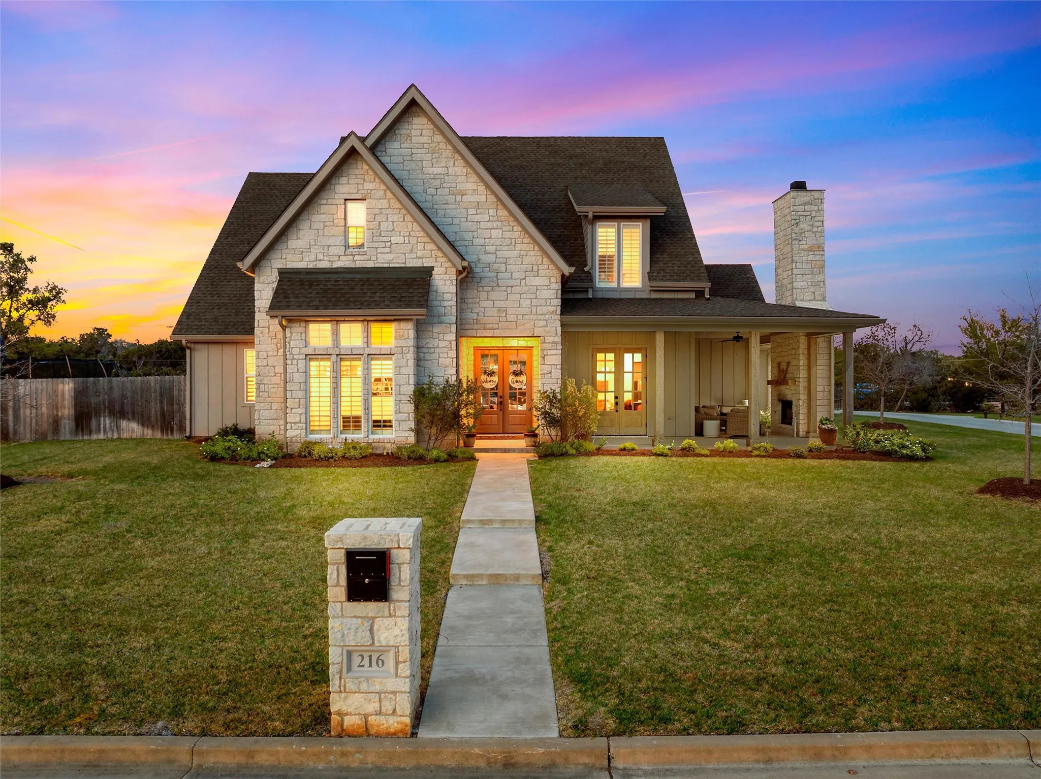 Single Family Residence For Sale in Mc Lennan County , 216 Wycliff Drive, China Spring, Texas 76633, 5 Bedroom, 4 Bathroom, 3 Garage spaces, 3,610 Sqft, built in 2023, mls#21222699, Real Estate Agent in China Spring, Homes For Sale in Mc Lennan county, Homes For Sale in China Spring, Realtor in China Spring Texas, Real Estate Brokerage Independent Realty Texas, Luminita Cordes Realtor