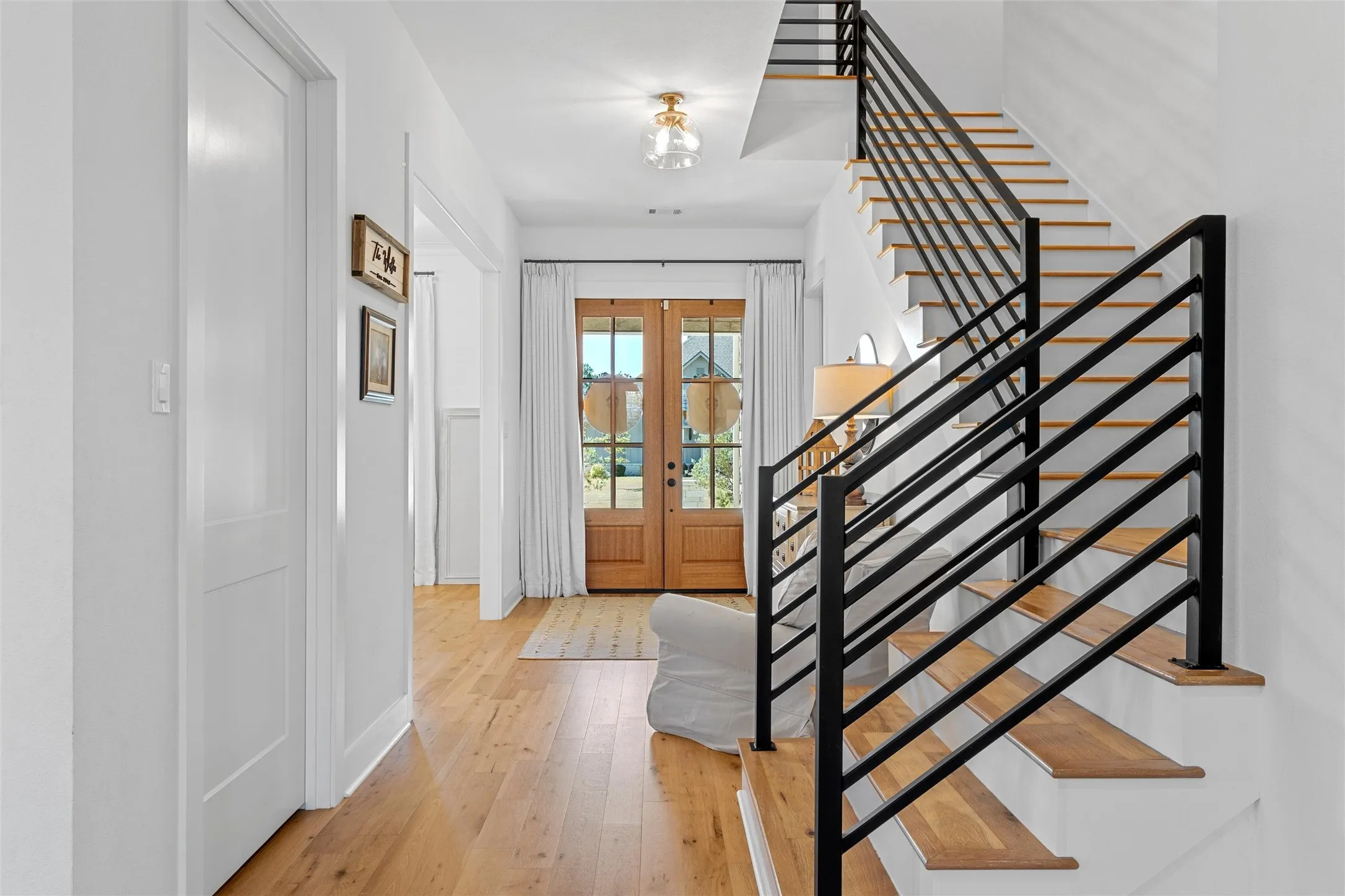 Single Family Residence For Sale in Mc Lennan County , 216 Wycliff Drive, China Spring, Texas 76633, 5 Bedroom, 4 Bathroom, 3 Garage spaces, 3,610 Sqft, built in 2023, mls#21222699, Real Estate Agent in China Spring, Homes For Sale in Mc Lennan county, Homes For Sale in China Spring, Realtor in China Spring Texas, Real Estate Brokerage Independent Realty Texas, Luminita Cordes Realtor