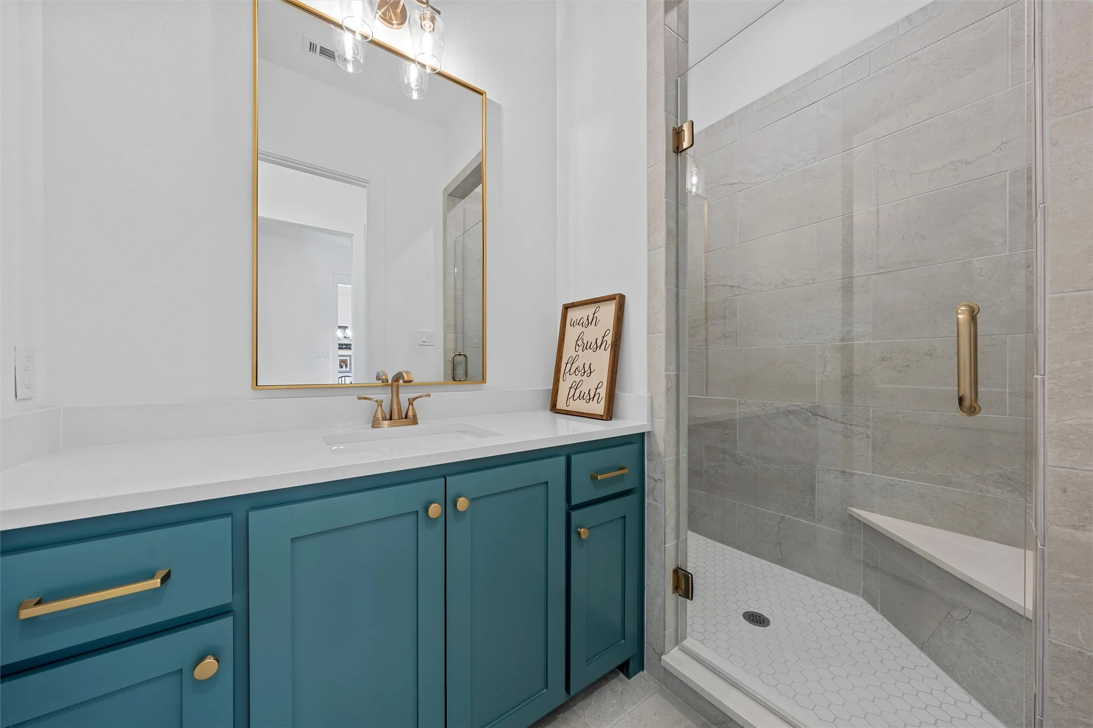 Single Family Residence For Sale in Mc Lennan County , 216 Wycliff Drive, China Spring, Texas 76633, 5 Bedroom, 4 Bathroom, 3 Garage spaces, 3,610 Sqft, built in 2023, mls#21222699, Real Estate Agent in China Spring, Homes For Sale in Mc Lennan county, Homes For Sale in China Spring, Realtor in China Spring Texas, Real Estate Brokerage Independent Realty Texas, Luminita Cordes Realtor
