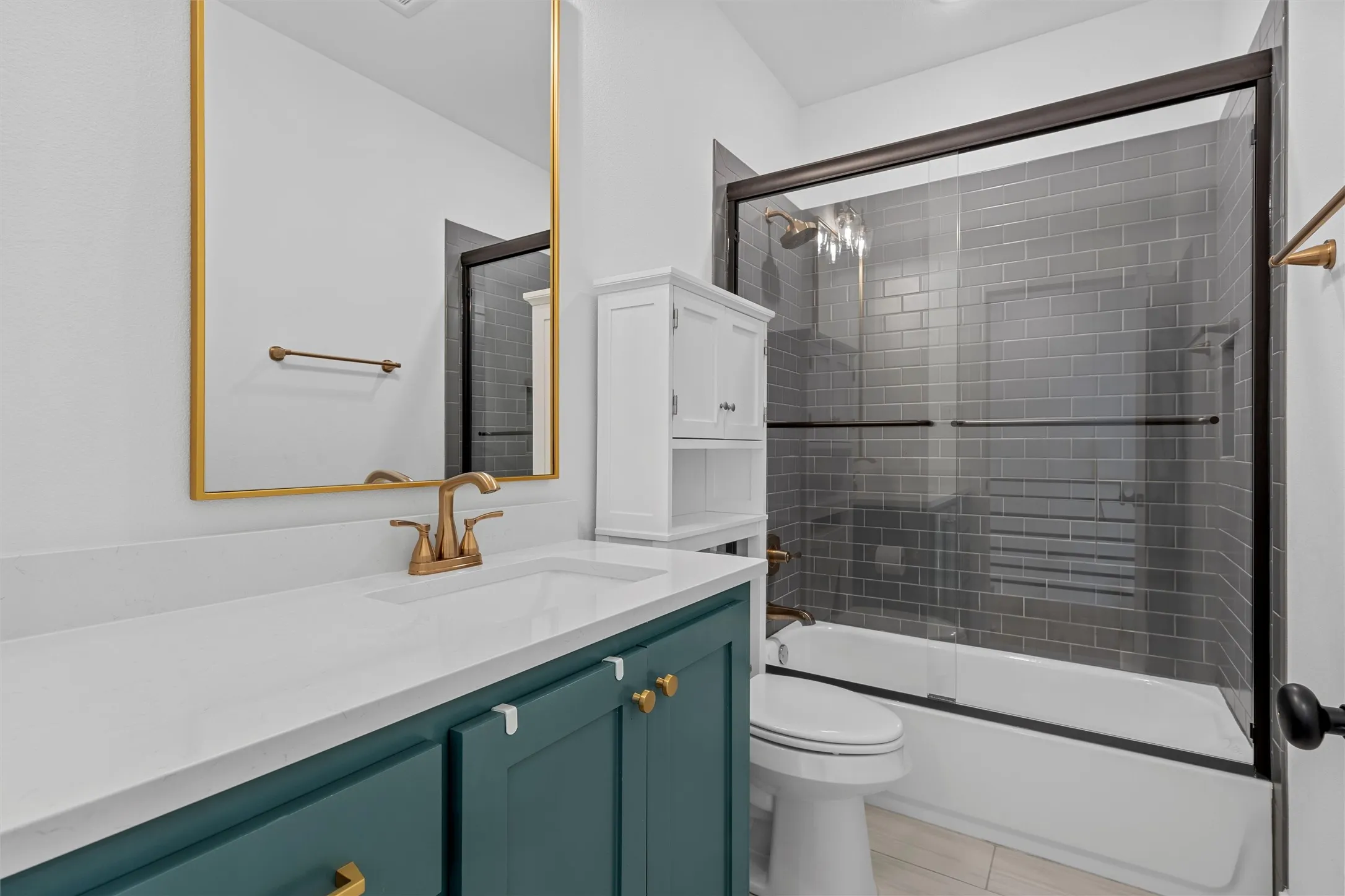 Single Family Residence For Sale in Mc Lennan County , 216 Wycliff Drive, China Spring, Texas 76633, 5 Bedroom, 4 Bathroom, 3 Garage spaces, 3,610 Sqft, built in 2023, mls#21222699, Real Estate Agent in China Spring, Homes For Sale in Mc Lennan county, Homes For Sale in China Spring, Realtor in China Spring Texas, Real Estate Brokerage Independent Realty Texas, Luminita Cordes Realtor