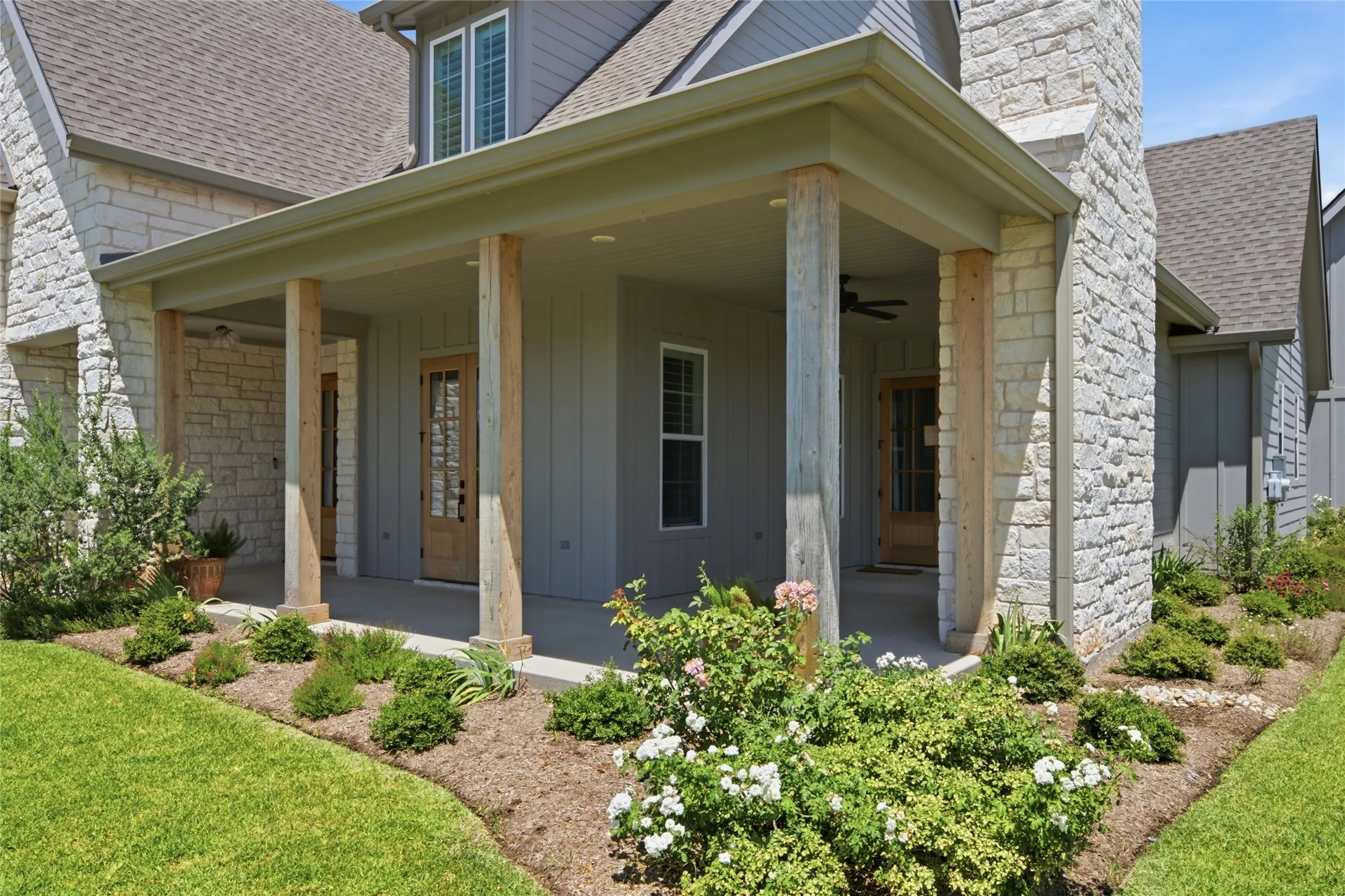 Single Family Residence For Sale in Mc Lennan County , 216 Wycliff Drive, China Spring, Texas 76633, 5 Bedroom, 4 Bathroom, 3 Garage spaces, 3,610 Sqft, built in 2023, mls#21222699, Real Estate Agent in China Spring, Homes For Sale in Mc Lennan county, Homes For Sale in China Spring, Realtor in China Spring Texas, Real Estate Brokerage Independent Realty Texas, Luminita Cordes Realtor