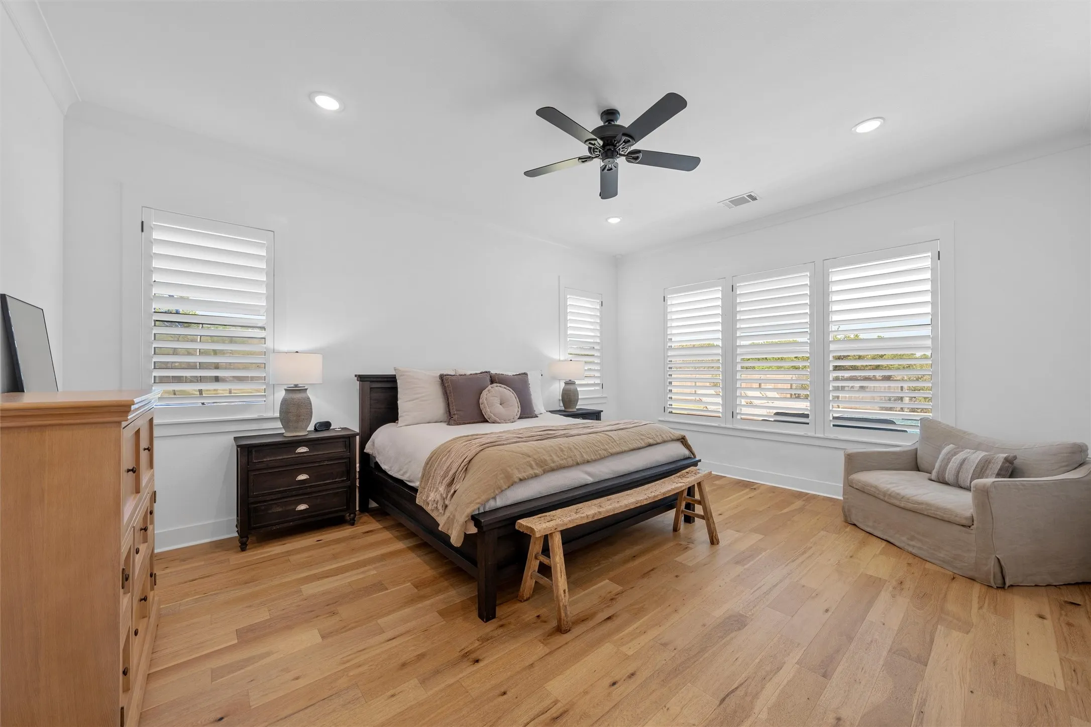 Single Family Residence For Sale in Mc Lennan County , 216 Wycliff Drive, China Spring, Texas 76633, 5 Bedroom, 4 Bathroom, 3 Garage spaces, 3,610 Sqft, built in 2023, mls#21222699, Real Estate Agent in China Spring, Homes For Sale in Mc Lennan county, Homes For Sale in China Spring, Realtor in China Spring Texas, Real Estate Brokerage Independent Realty Texas, Luminita Cordes Realtor