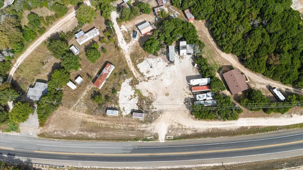 Apartment For Sale in Bosque County , TBD Hwy 22, Clifton, Texas 76634, 1 Bedroom, 1 Bathroom, Garage spaces, 560 Sqft, built in 0, mls#21223336, Real Estate Agent in Clifton, Homes For Sale in Bosque county, Homes For Sale in Clifton, Realtor in Clifton Texas, Real Estate Brokerage Independent Realty Texas, Luminita Cordes Realtor