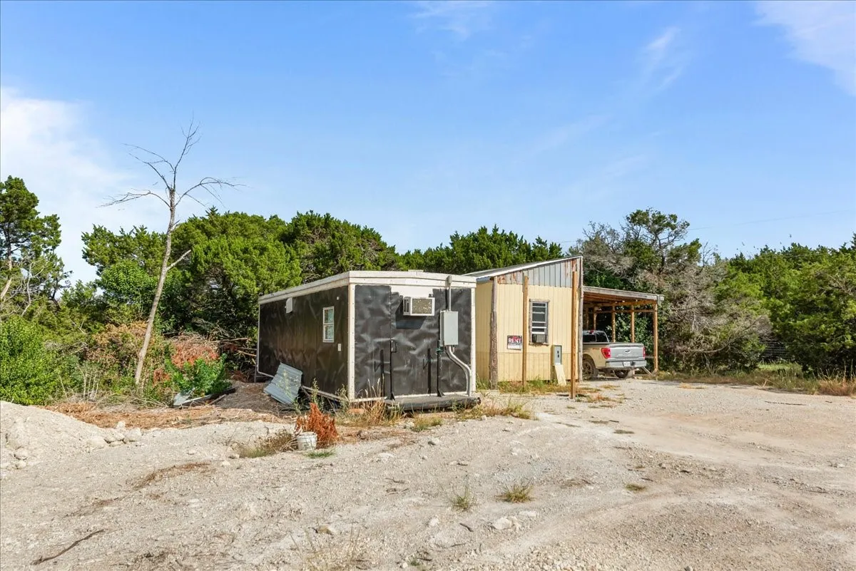 Apartment For Sale in Bosque County , TBD Hwy 22, Clifton, Texas 76634, 1 Bedroom, 1 Bathroom, Garage spaces, 560 Sqft, built in 0, mls#21223336, Real Estate Agent in Clifton, Homes For Sale in Bosque county, Homes For Sale in Clifton, Realtor in Clifton Texas, Real Estate Brokerage Independent Realty Texas, Luminita Cordes Realtor