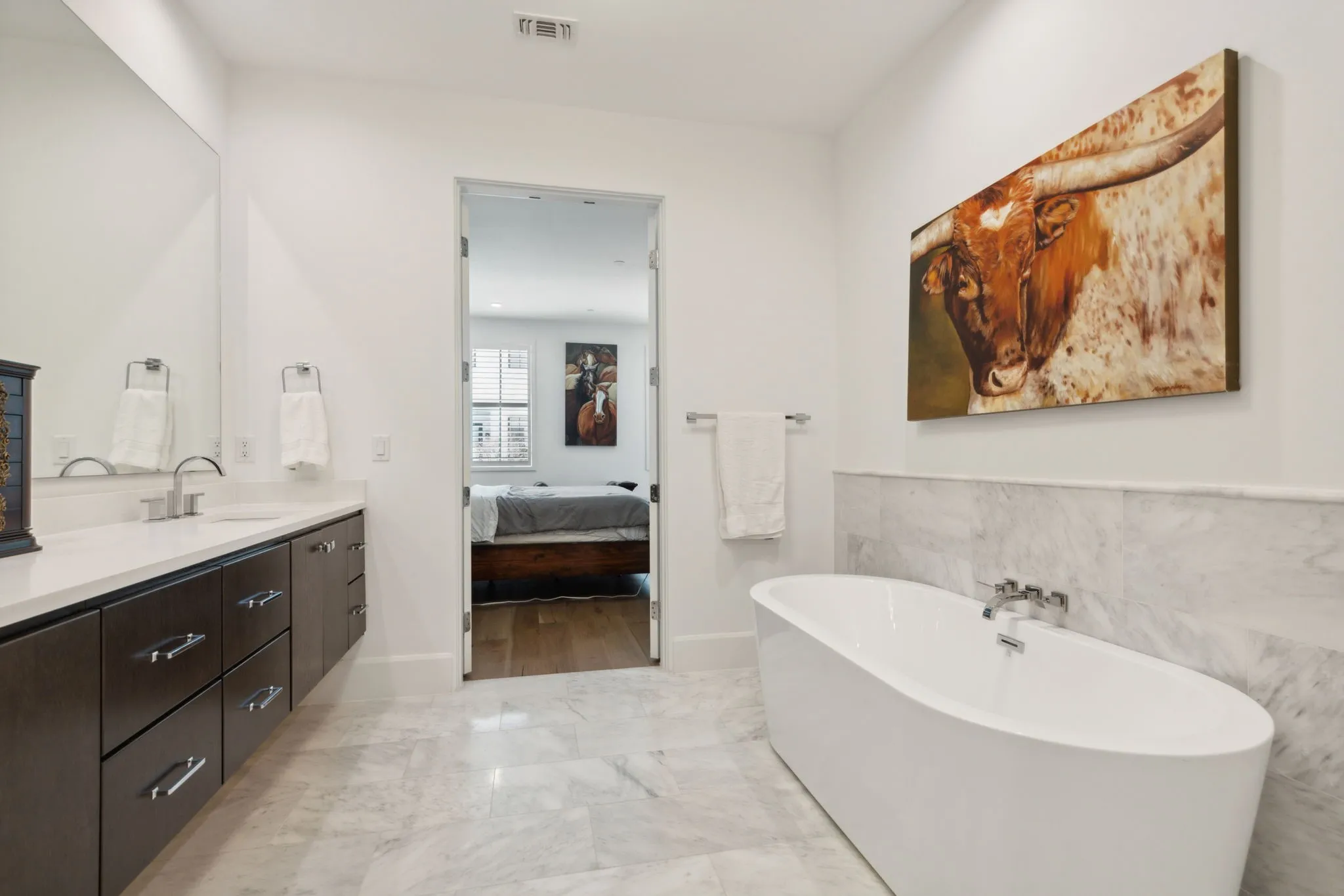 Condominium For Sale in Denton County , 5270 Town And Country Boulevard 113, Frisco, Texas 75034, 2 Bedroom, 3 Bathroom, 2 Garage spaces, 2,589 Sqft, built in 2019, Preowned, mls#21224123, Real Estate Agent in Frisco, Homes For Sale in Denton county, Homes For Sale in Frisco, Realtor in Frisco Texas, Real Estate Brokerage Independent Realty Texas, Luminita Cordes Realtor