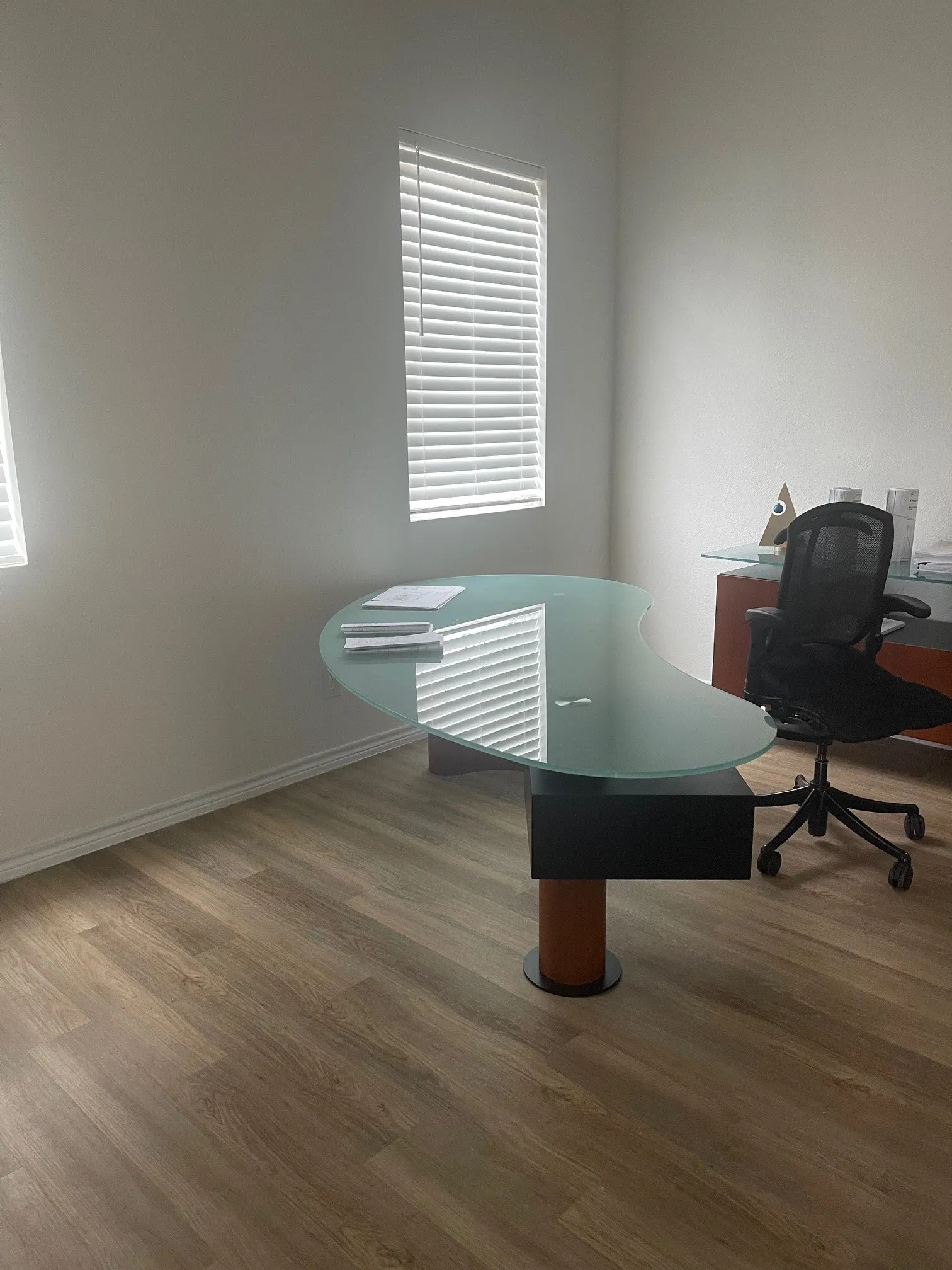 Office For Rent in Grayson County , 13980 Fm 121, Van Alstyne, Texas 75495, 0, 0, Garage spaces, 0 Sqft, built in 1980, New Construction - Complete, mls#21223061, Real Estate Agent in Van Alstyne, Homes For Rent in Grayson county, Homes For Rent in Van Alstyne, Realtor in Van Alstyne Texas, Real Estate Brokerage Independent Realty Texas, Luminita Cordes Realtor