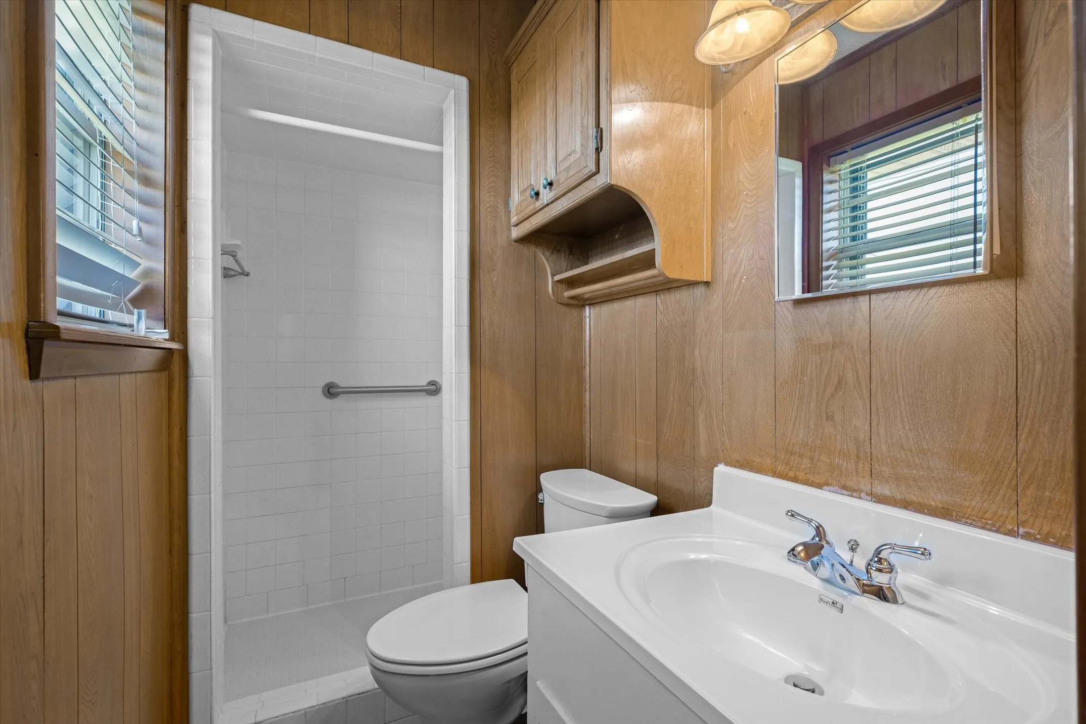 Single Family Residence For Sale in Van Zandt County , 3121 VZ County Road 1215, Grand Saline, Texas 75140, 3 Bedroom, 2 Bathroom, Garage spaces, 2,081 Sqft, built in 1973, Preowned, mls#21224194, Real Estate Agent in Grand Saline, Homes For Sale in Van Zandt county, Homes For Sale in Grand Saline, Realtor in Grand Saline Texas, Real Estate Brokerage Independent Realty Texas, Luminita Cordes Realtor