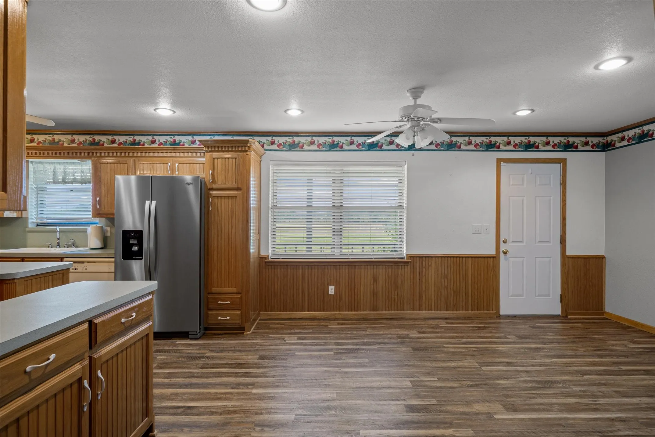 Single Family Residence For Sale in Van Zandt County , 3121 VZ County Road 1215, Grand Saline, Texas 75140, 3 Bedroom, 2 Bathroom, Garage spaces, 2,081 Sqft, built in 1973, Preowned, mls#21224194, Real Estate Agent in Grand Saline, Homes For Sale in Van Zandt county, Homes For Sale in Grand Saline, Realtor in Grand Saline Texas, Real Estate Brokerage Independent Realty Texas, Luminita Cordes Realtor